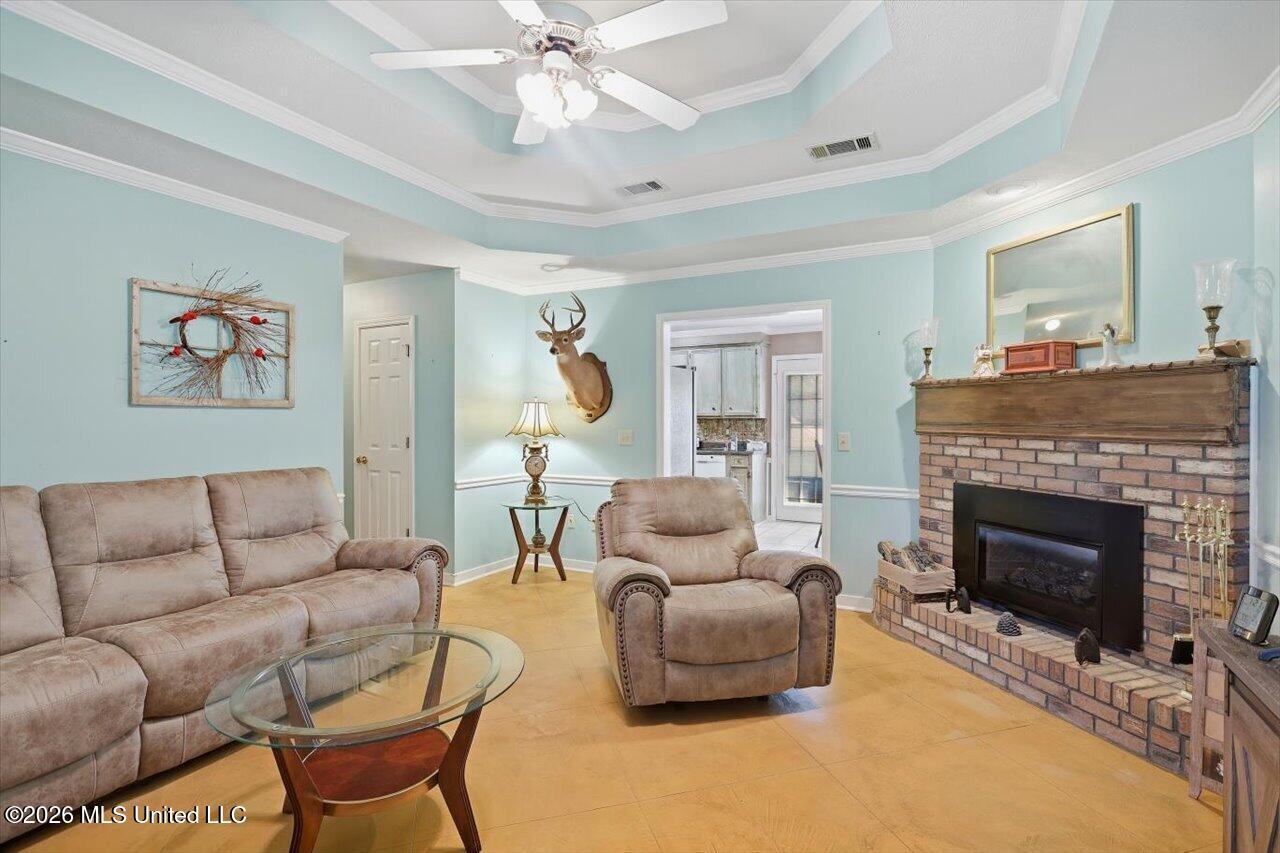 4263 Glennoak Circle Property Photo 6