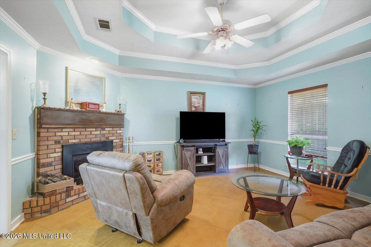 4263 Glennoak Circle Property Photo 8