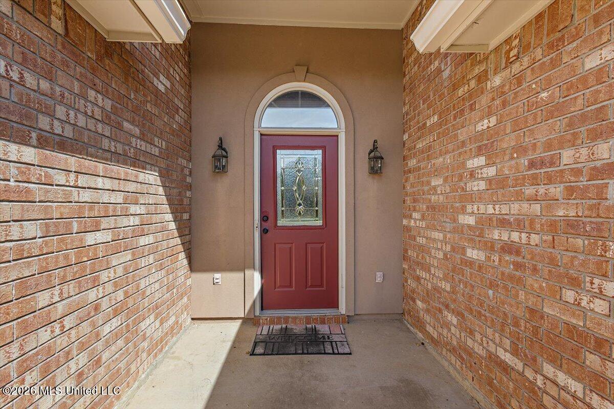 327 E Cascades Circle Property Photo 5