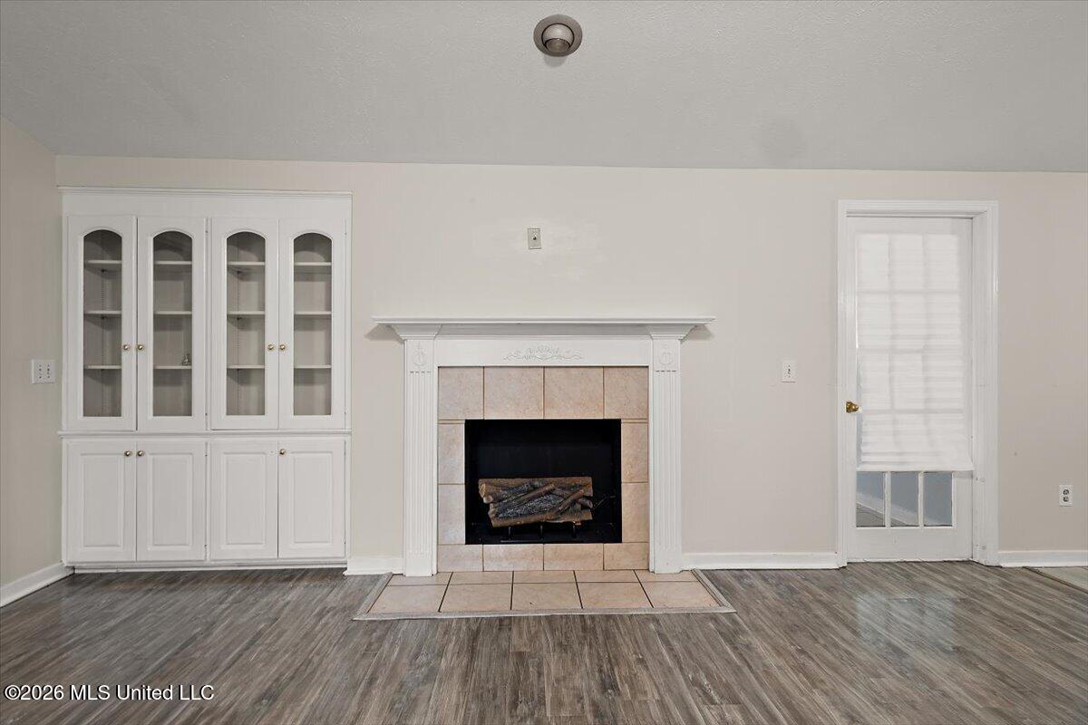 327 E Cascades Circle Property Photo 10