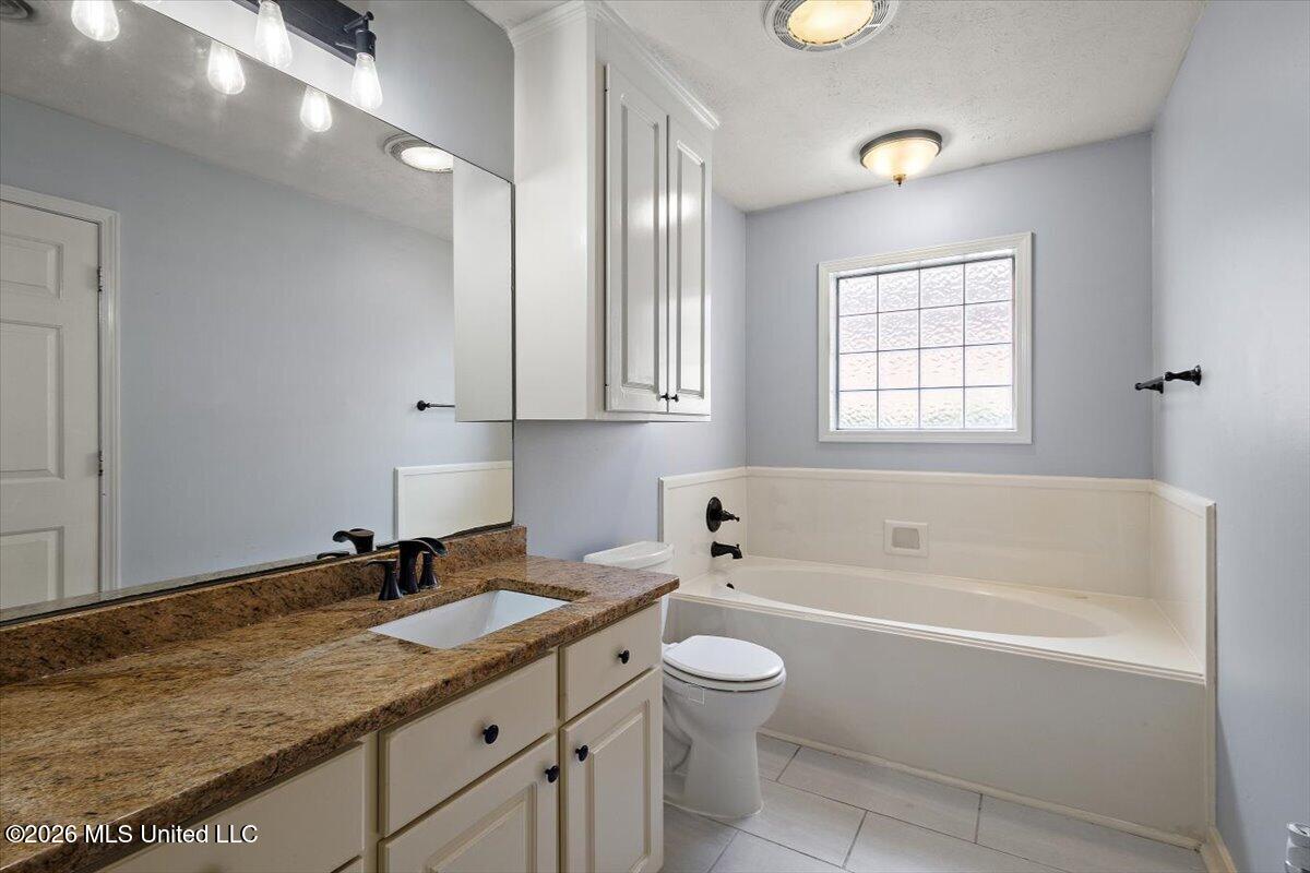 327 E Cascades Circle Property Photo 19