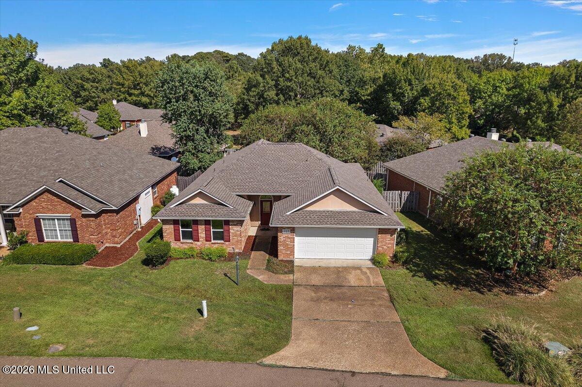 327 E Cascades Circle Property Photo 29