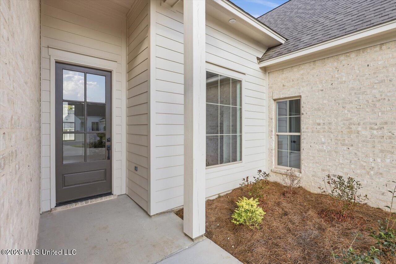 404 Erickson Lane Property Photo 6