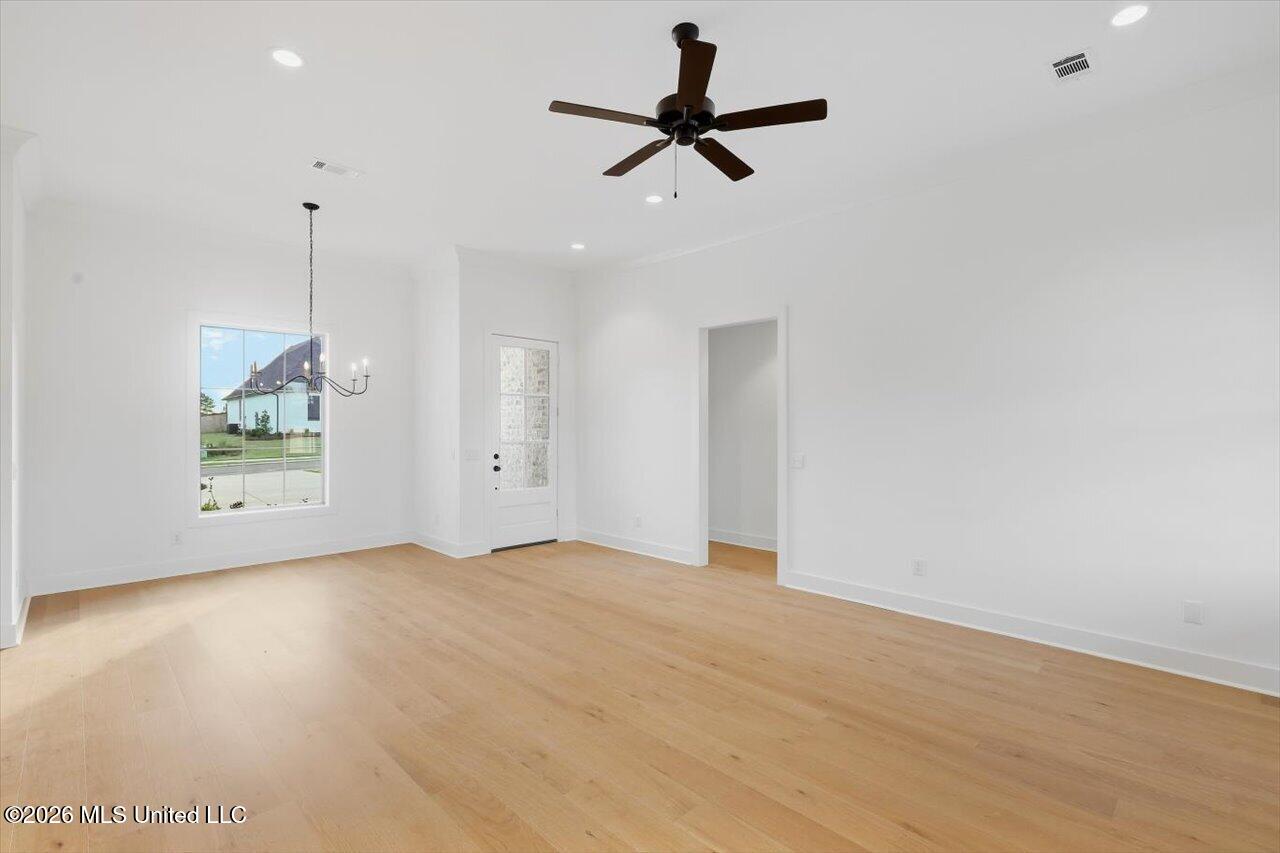 404 Erickson Lane Property Photo 11