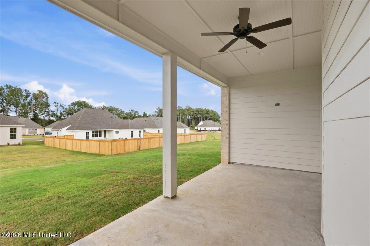 404 Erickson Lane Property Photo 36