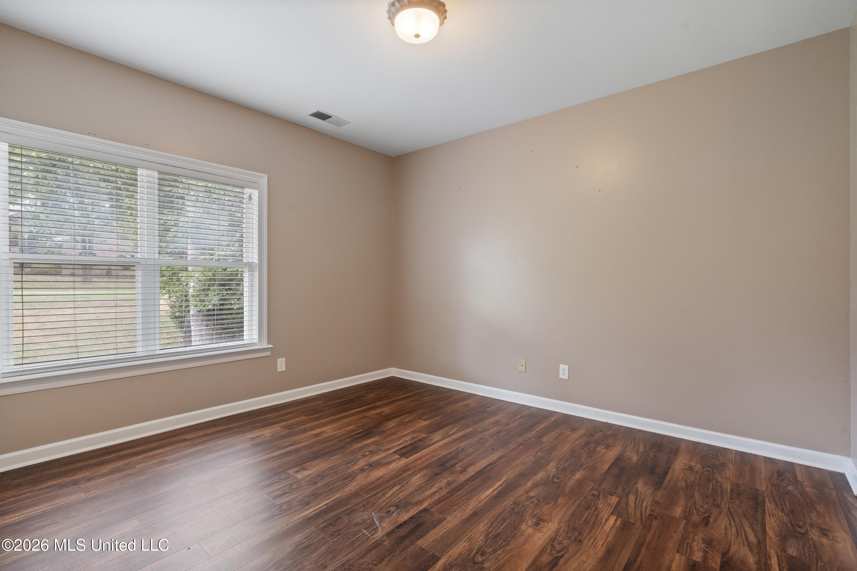 7656 Elizabeth Circle Drive Property Photo 24