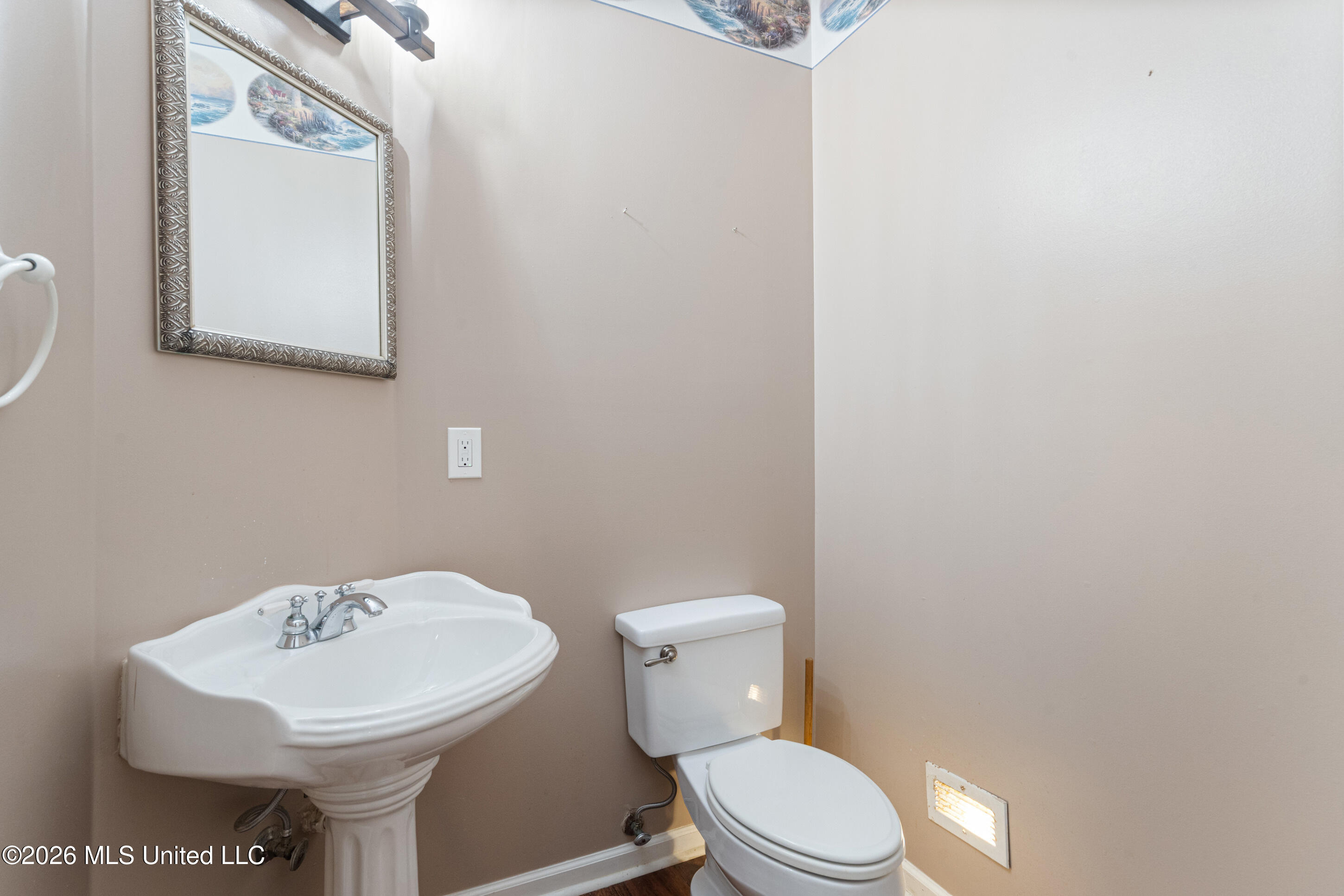 7656 Elizabeth Circle Drive Property Photo 27