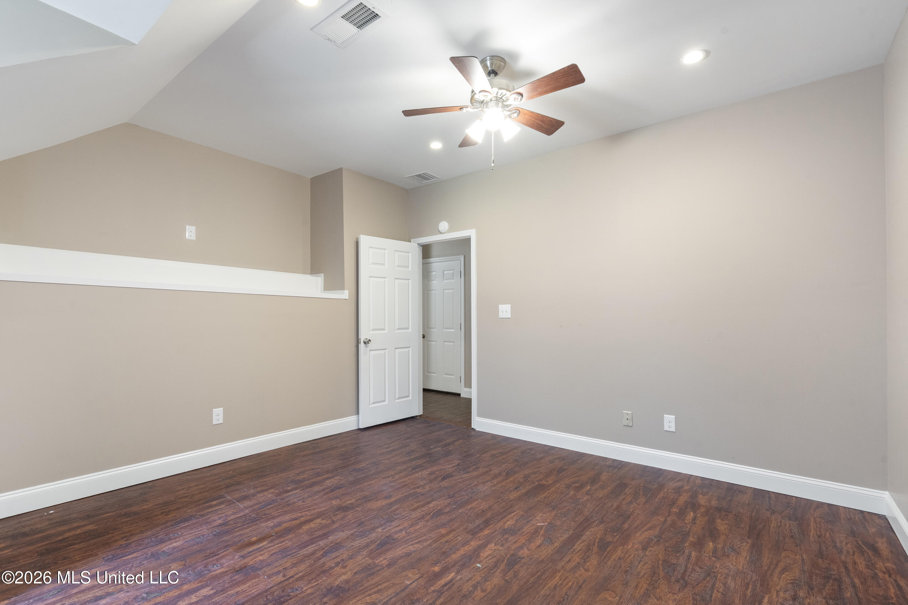 7656 Elizabeth Circle Drive Property Photo 33