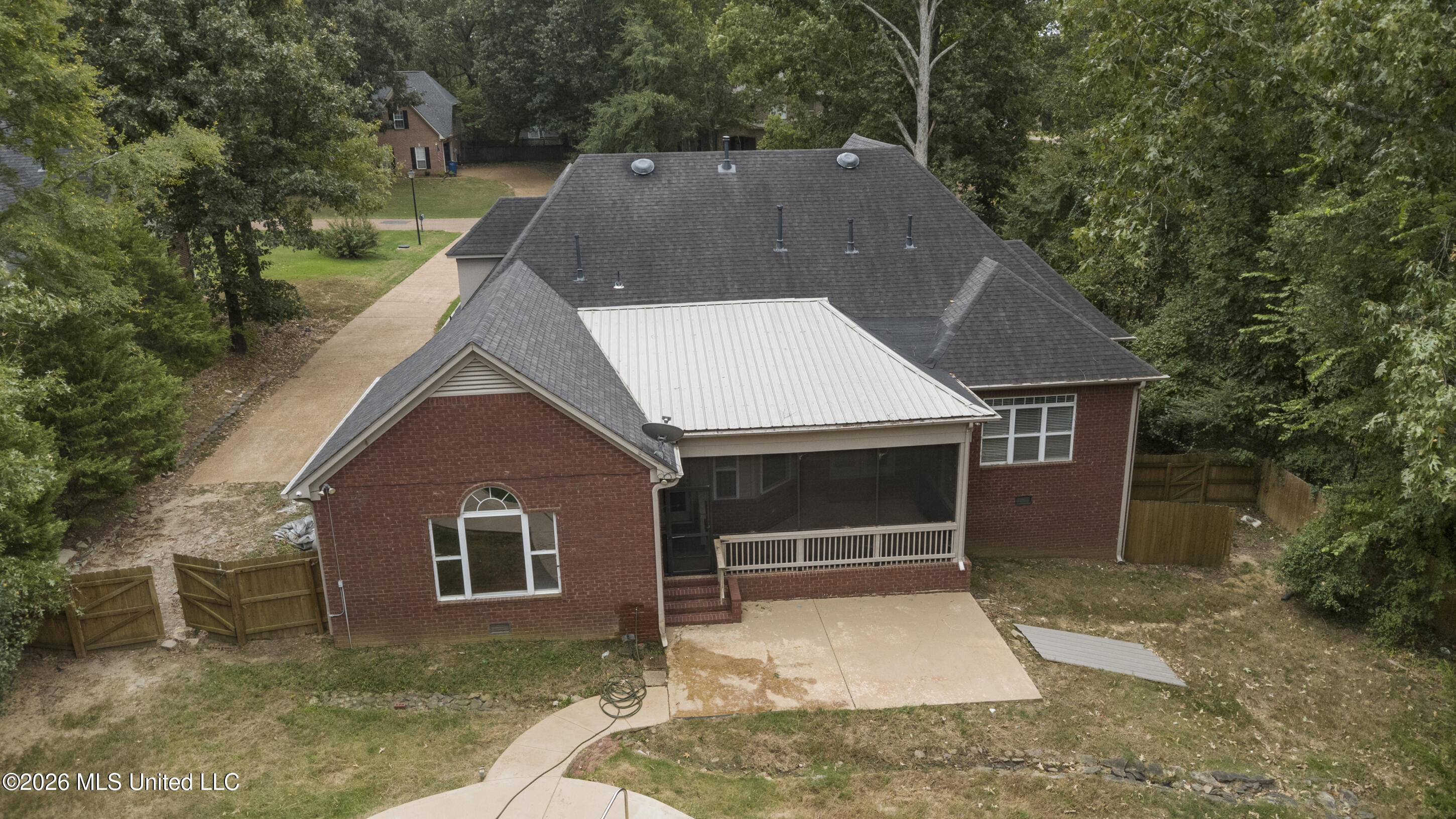 7656 Elizabeth Circle Drive Property Photo 42