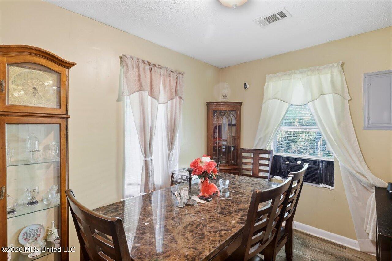 3609 W Northside Drive Property Photo 15