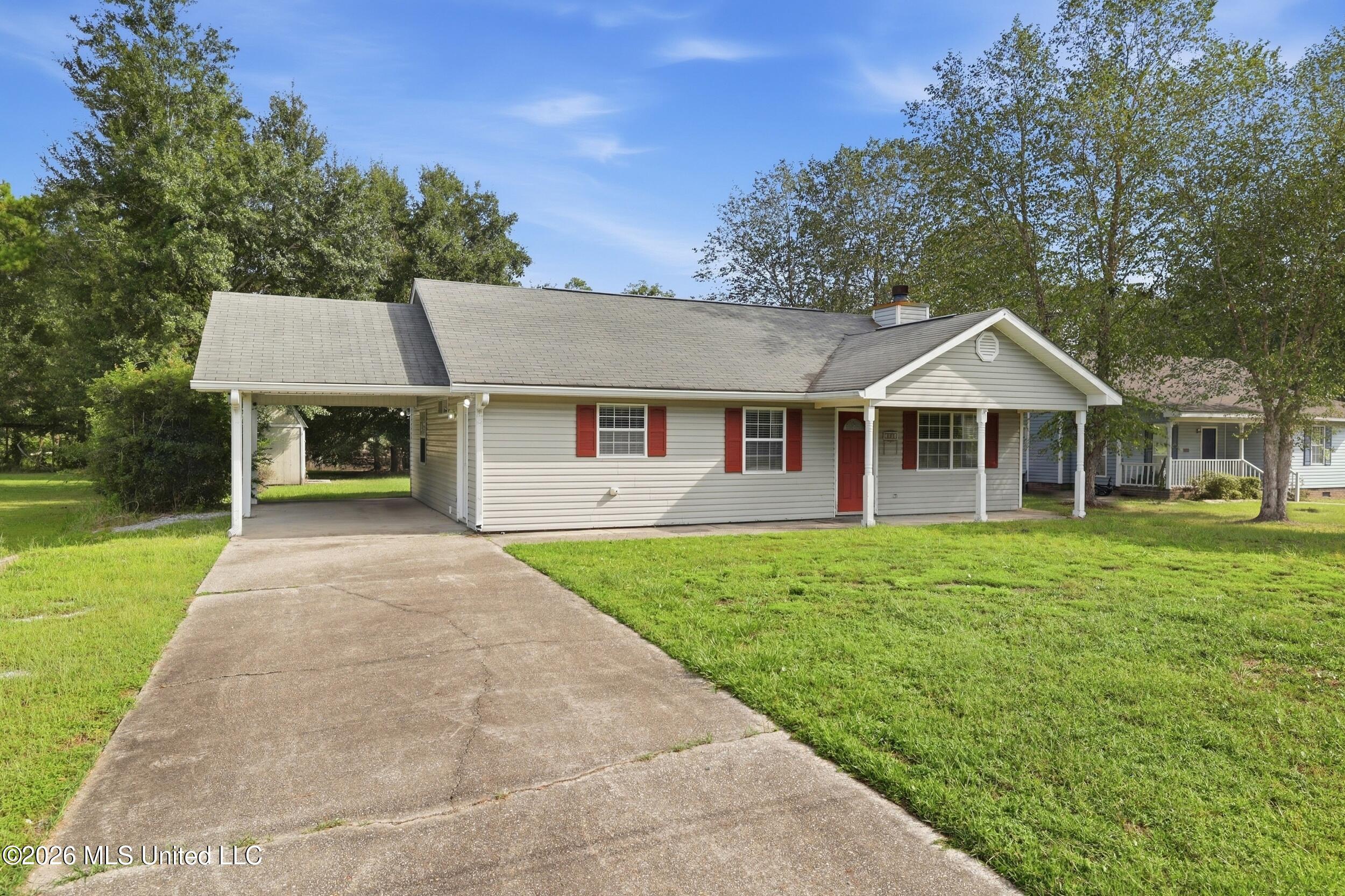1004 Shipp Street Property Photo 5