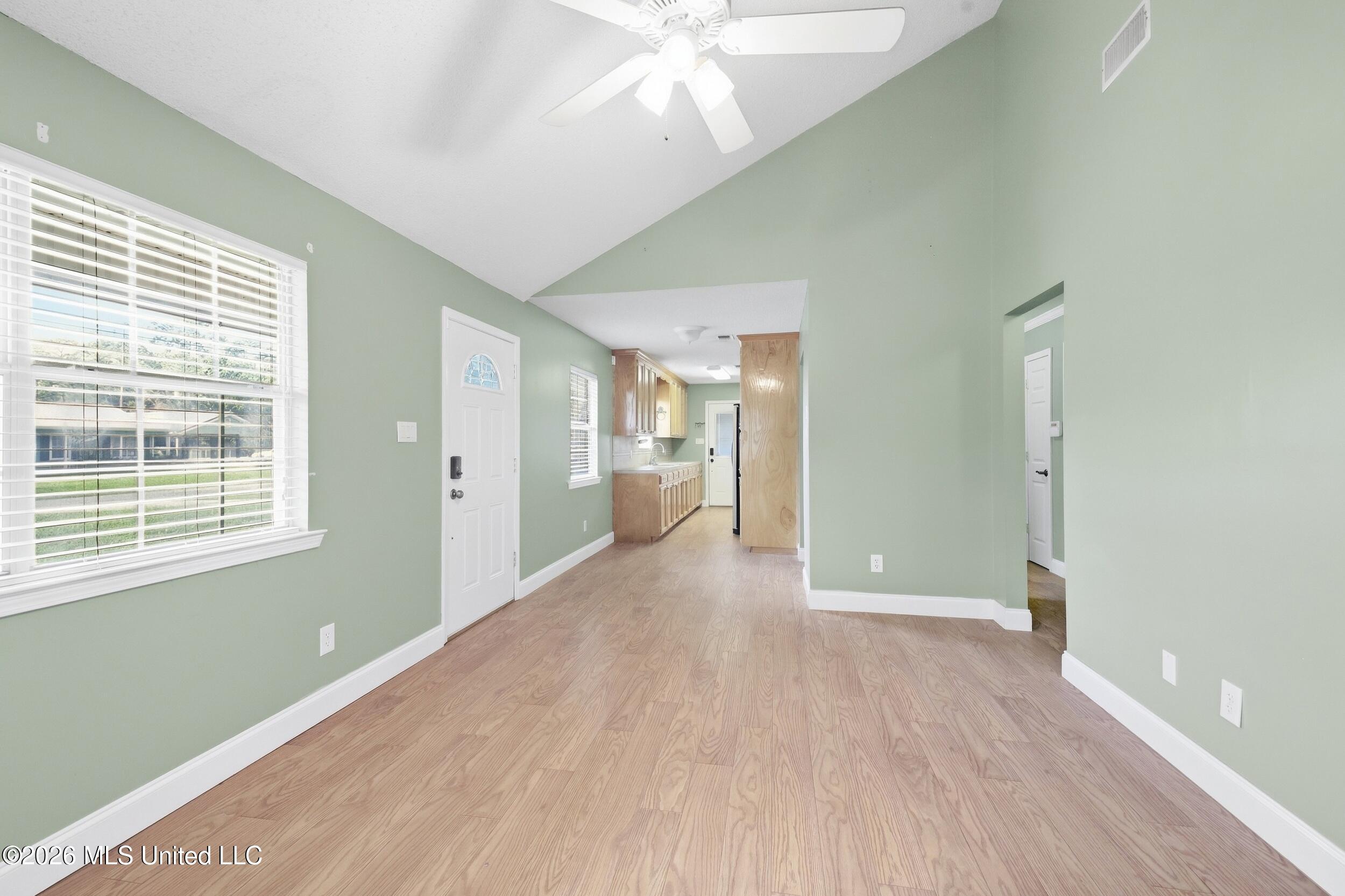 1004 Shipp Street Property Photo 10