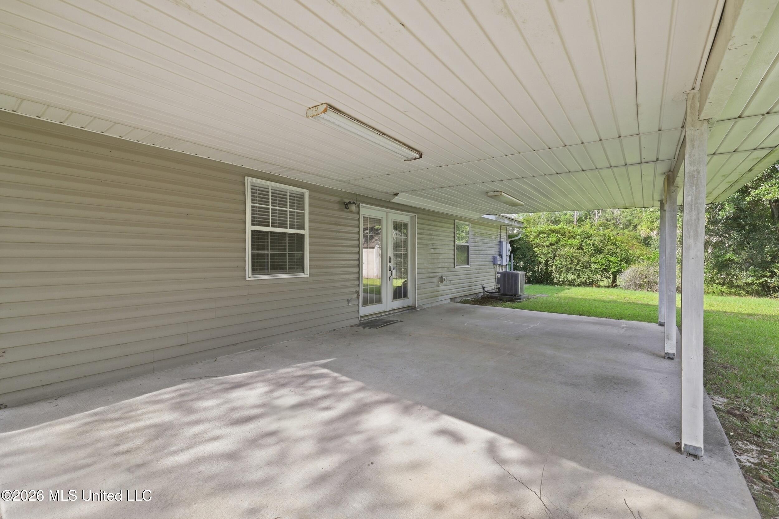1004 Shipp Street Property Photo 30