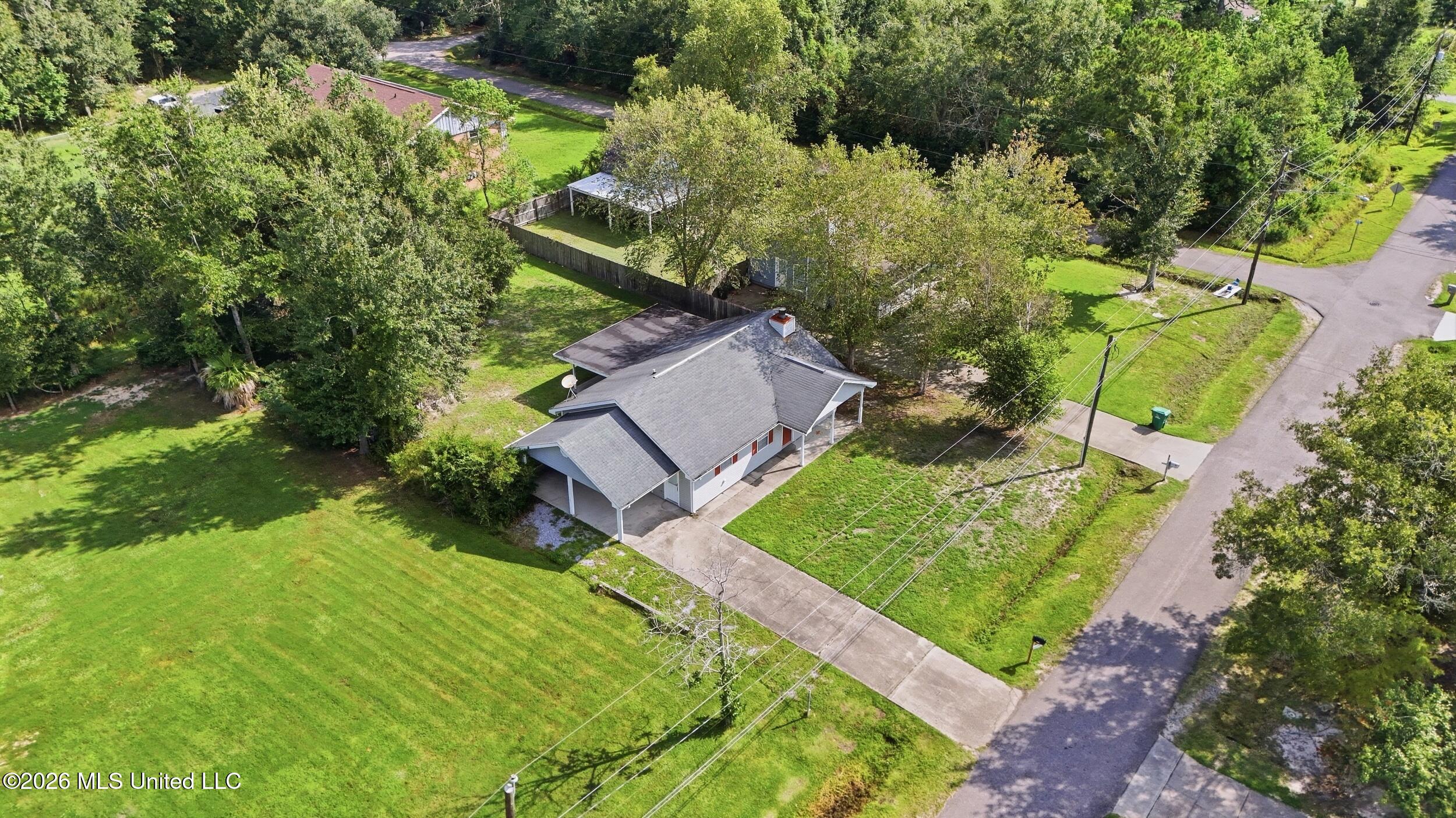 1004 Shipp Street Property Photo 45