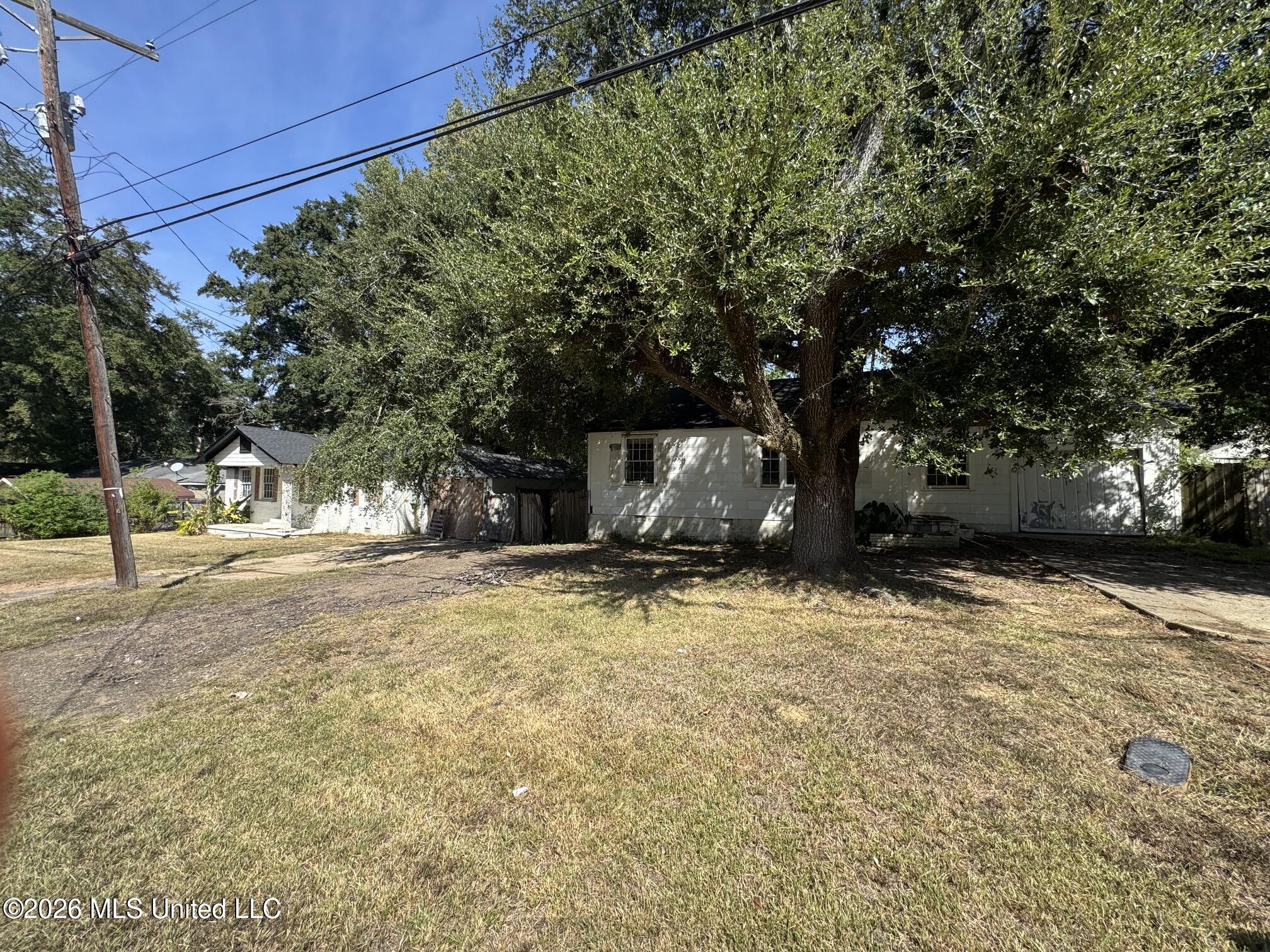 140 Treehaven Drive Property Photo 2