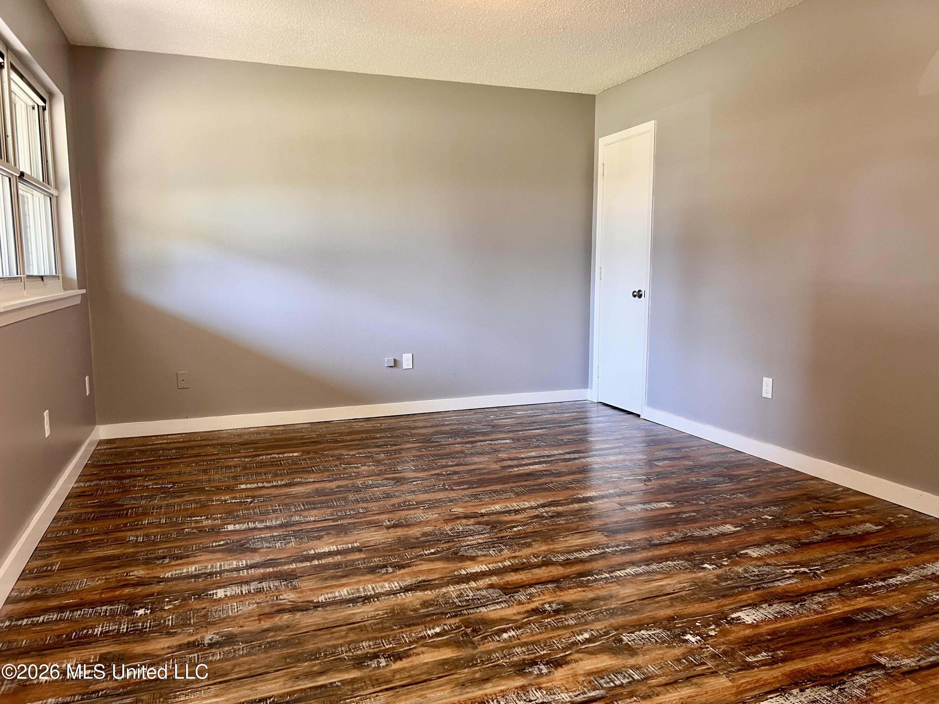 412 Mcguire Circle Property Photo 4