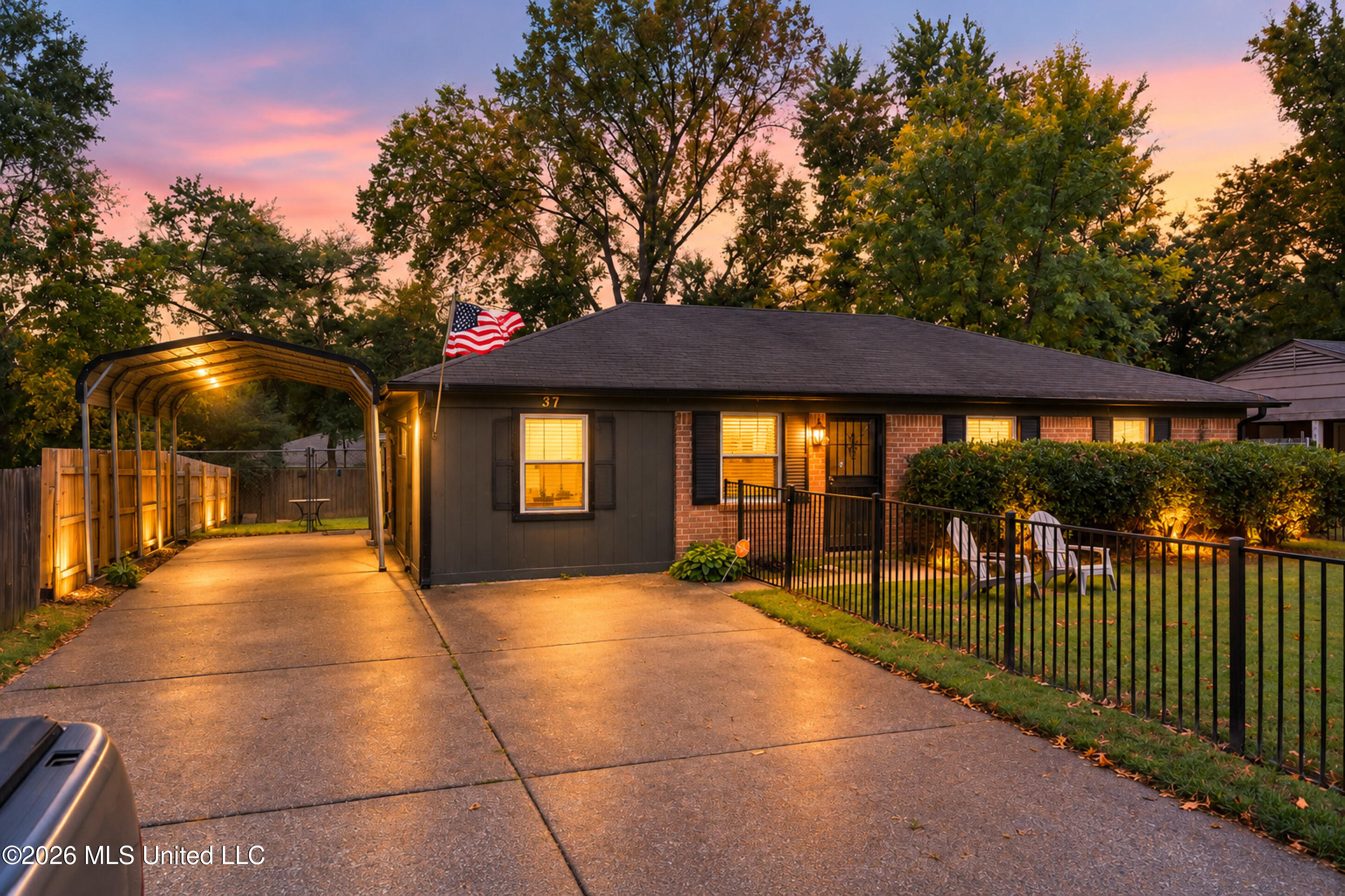 37 Hillbrook Drive Property Photo 2