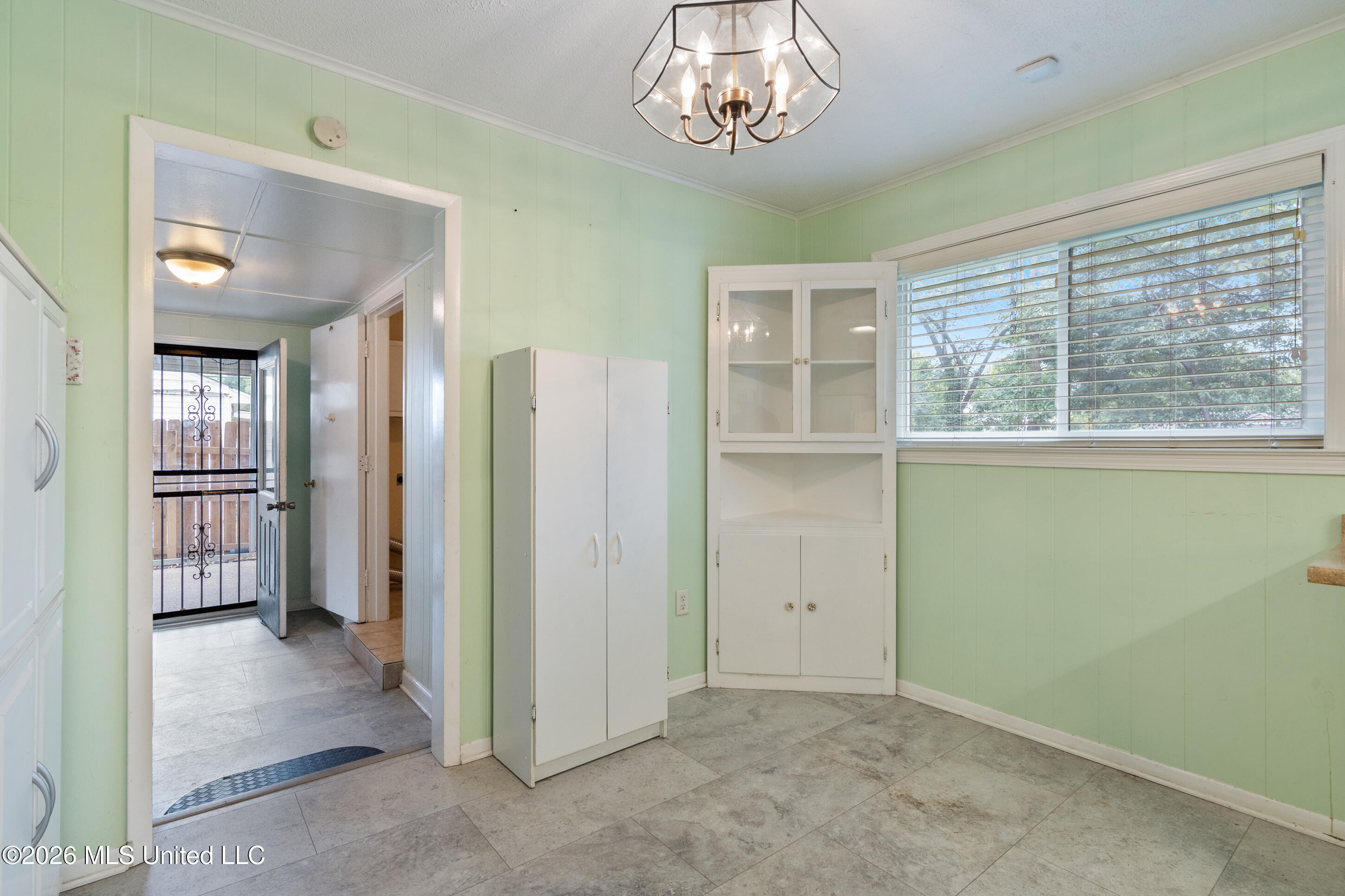 37 Hillbrook Drive Property Photo 5