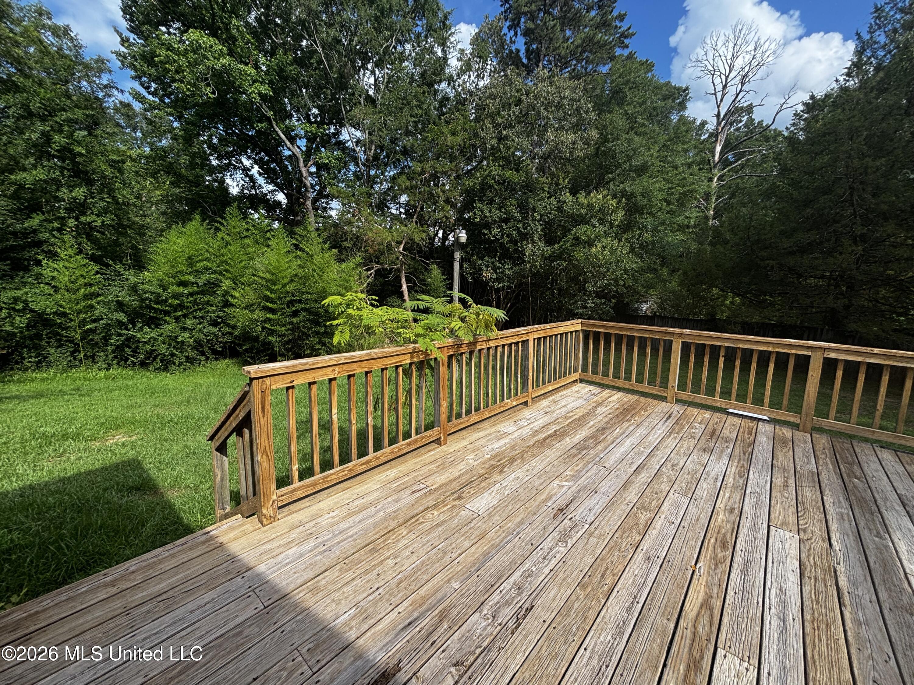 811 S College Street Property Photo 10