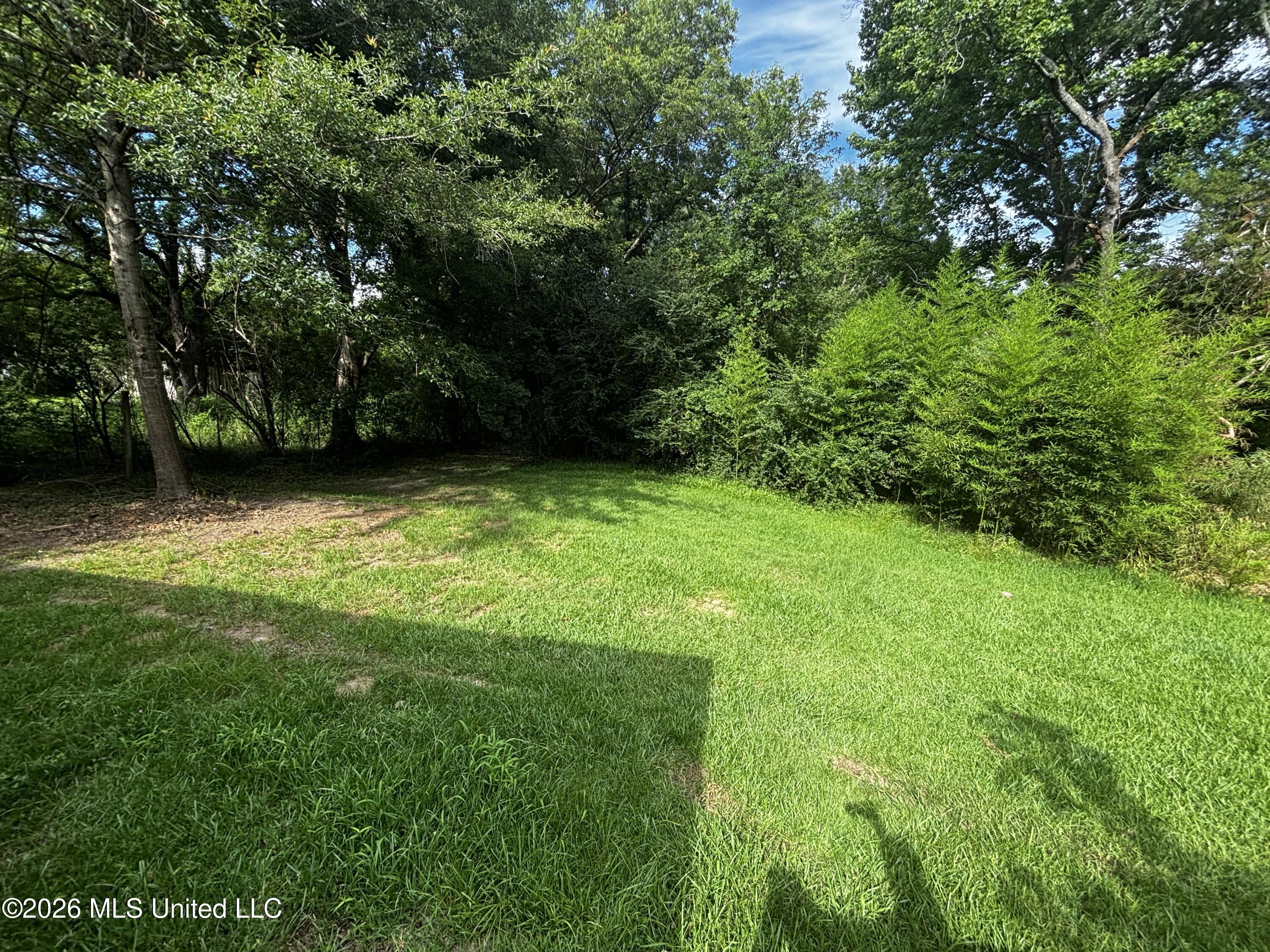 811 S College Street Property Photo 11