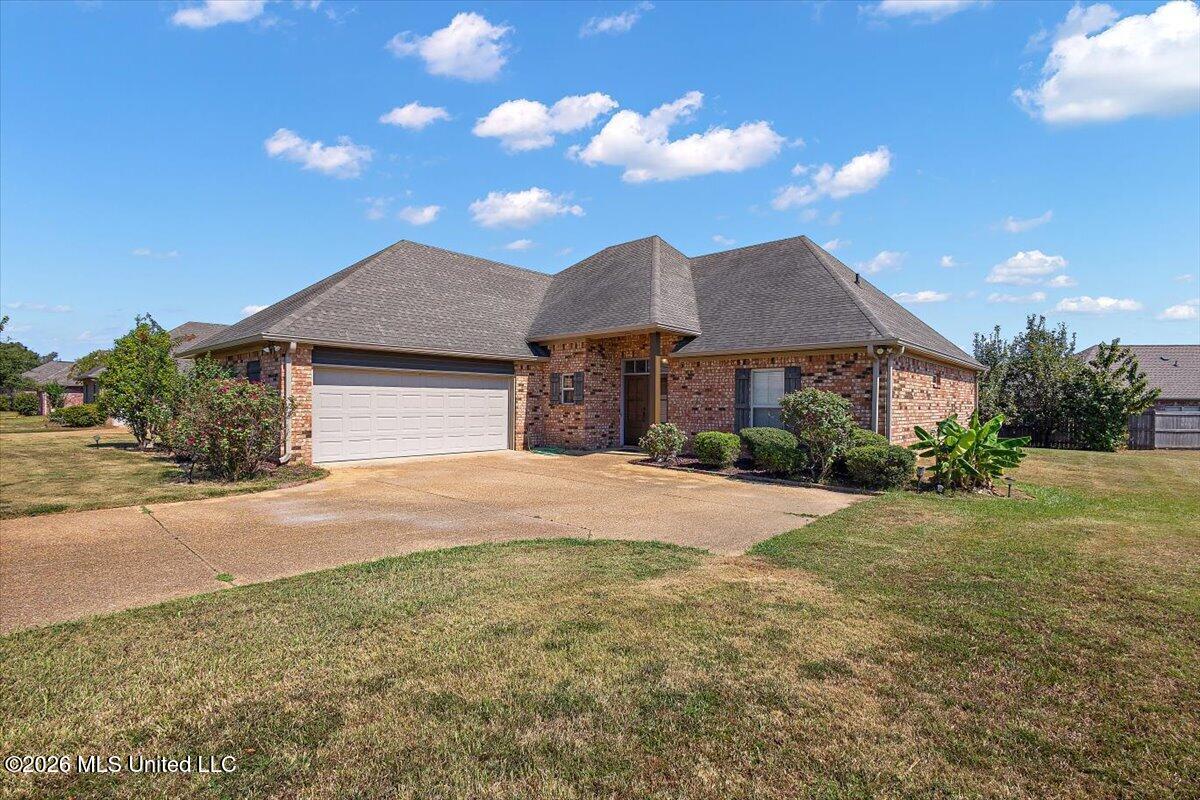 1022 Trinity Drive Property Photo 3