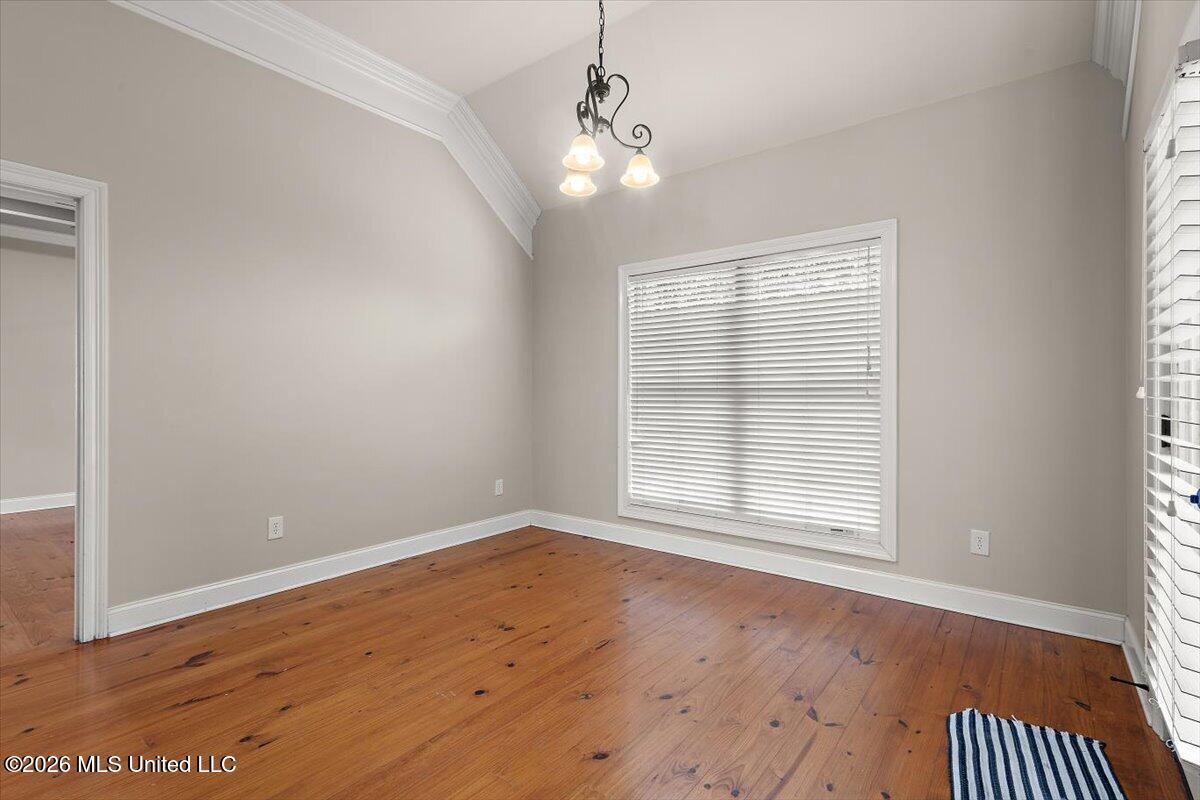 1022 Trinity Drive Property Photo 9
