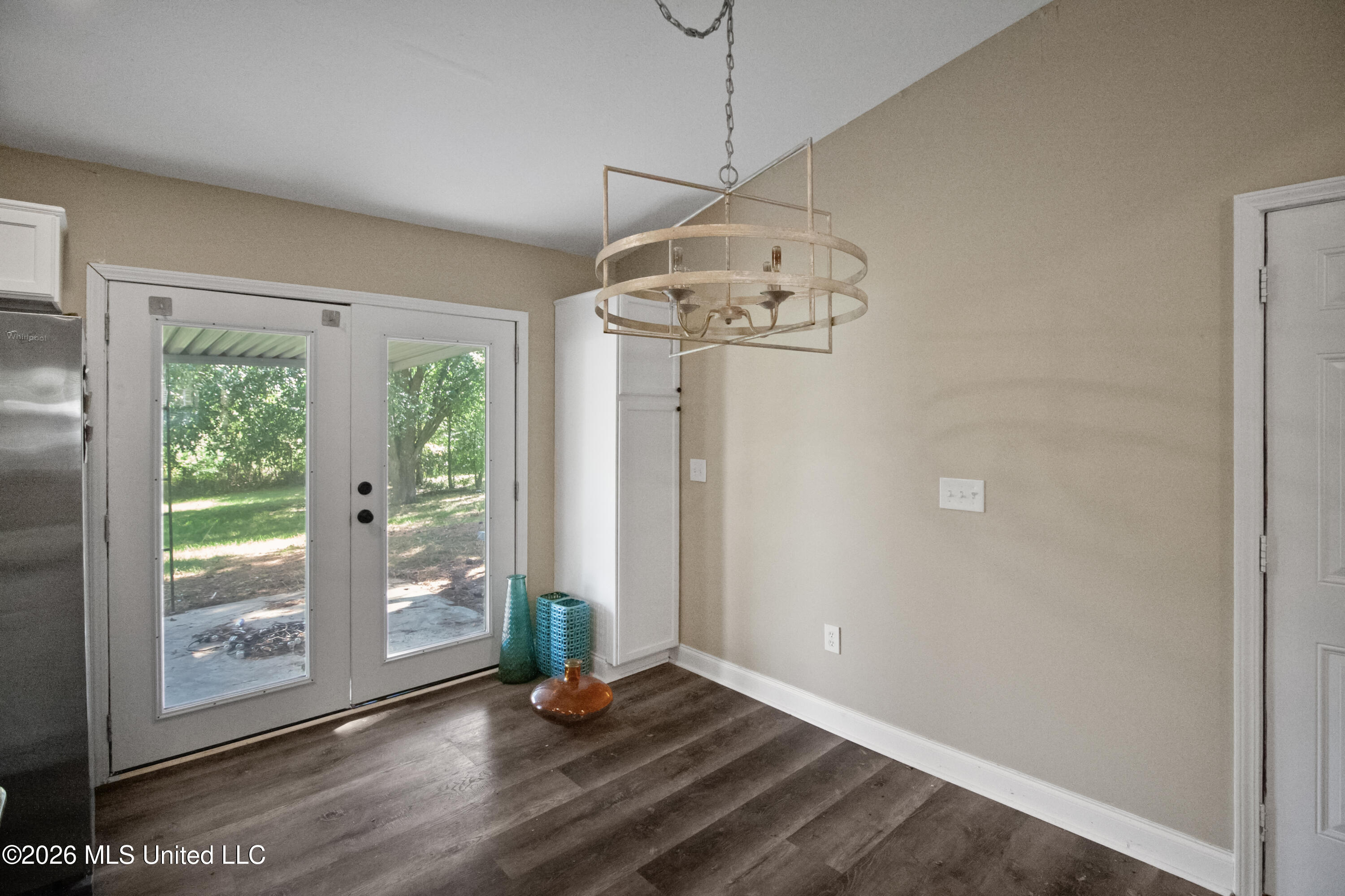 704 Berkshire Street Property Photo 5