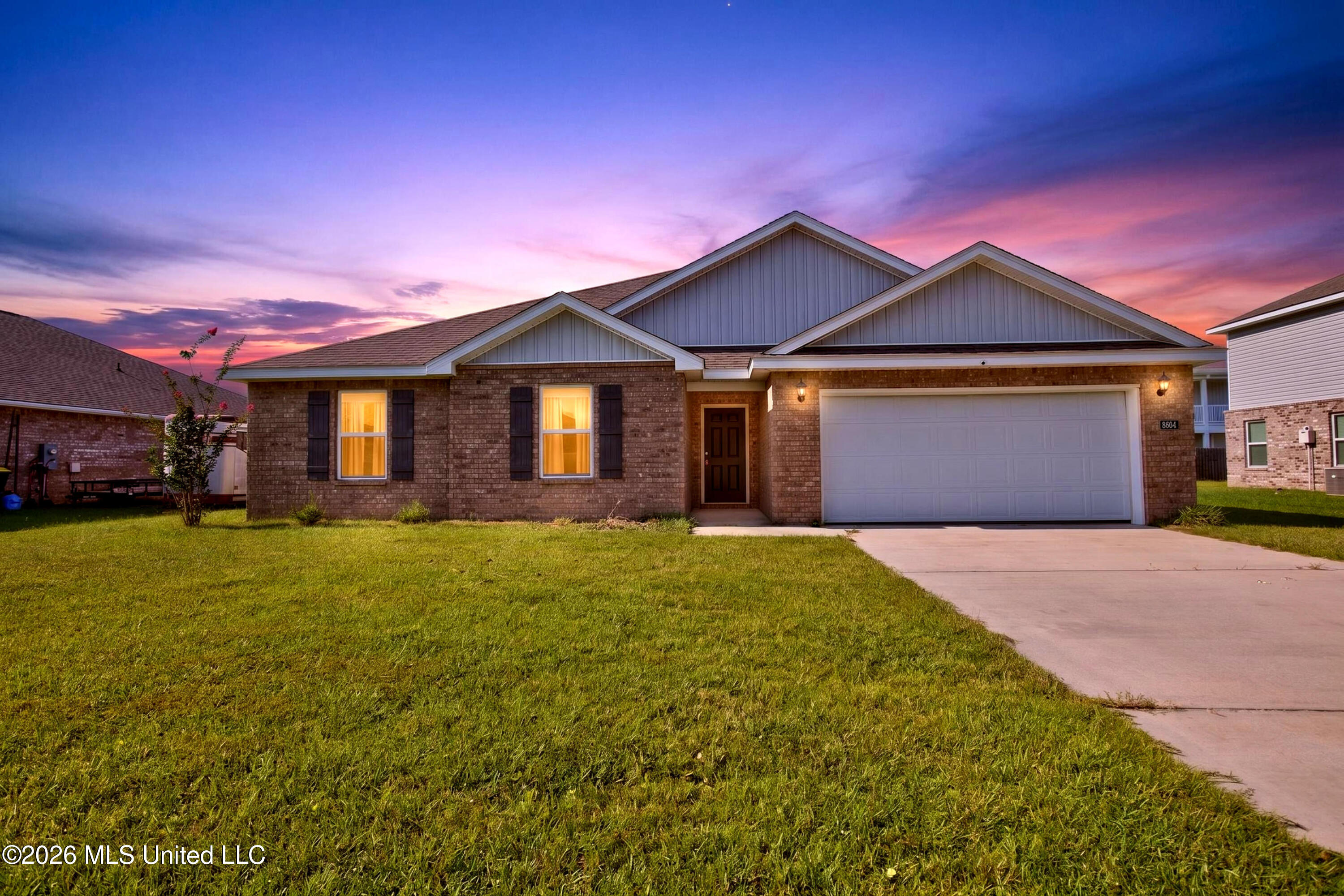 8604 Palmetto Drive Property Photo 1