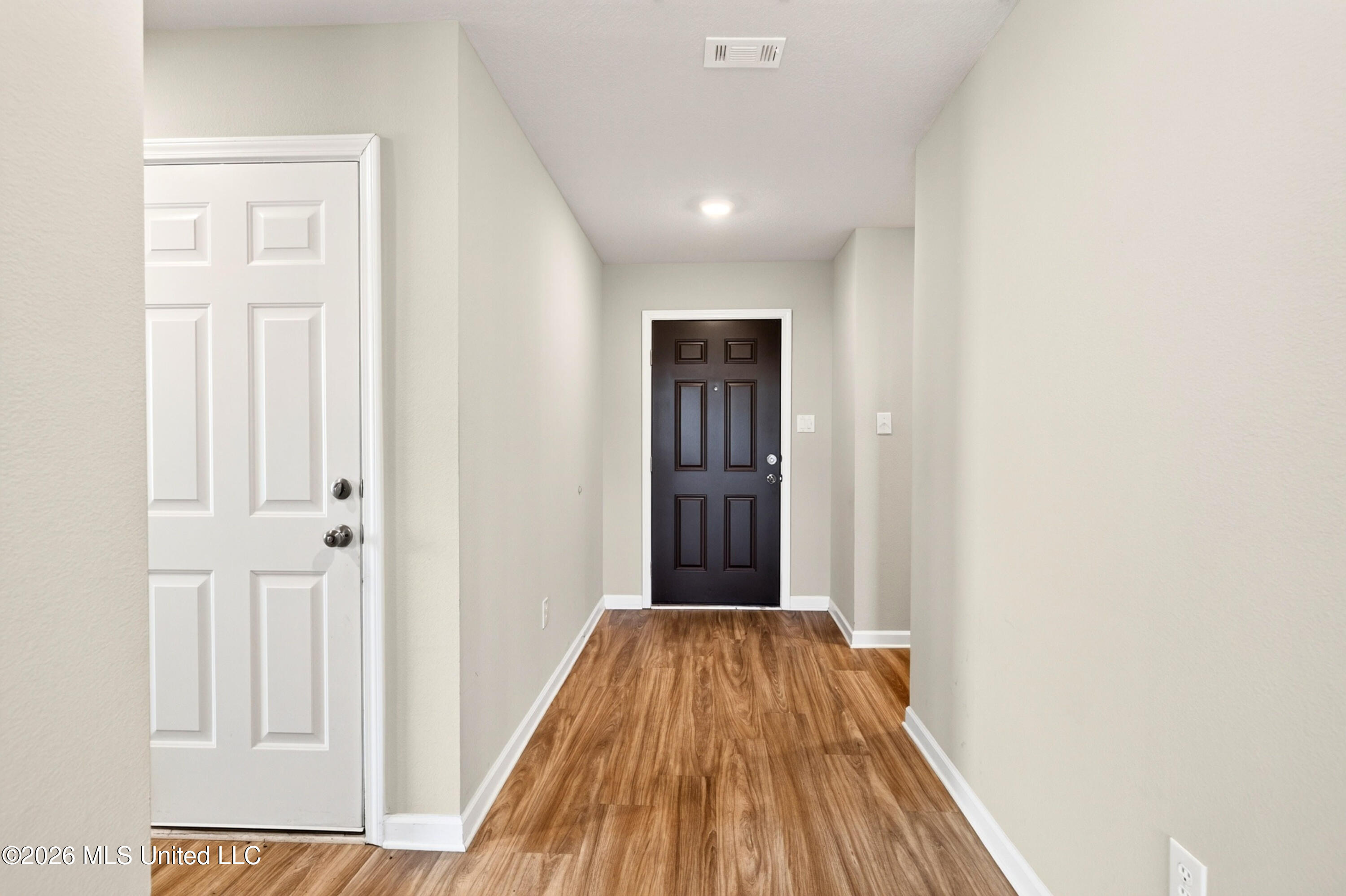 8604 Palmetto Drive Property Photo 3