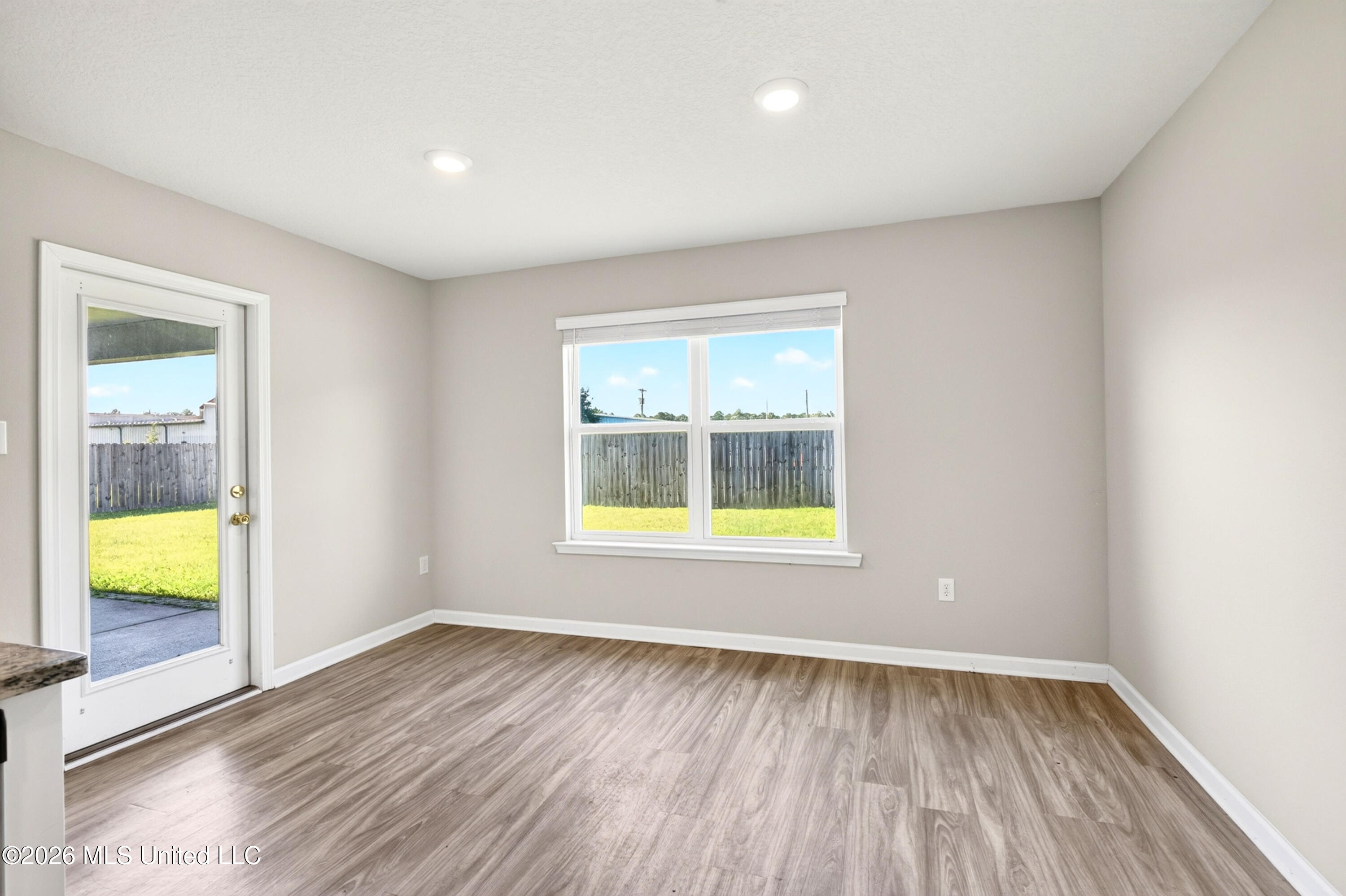 8604 Palmetto Drive Property Photo 15