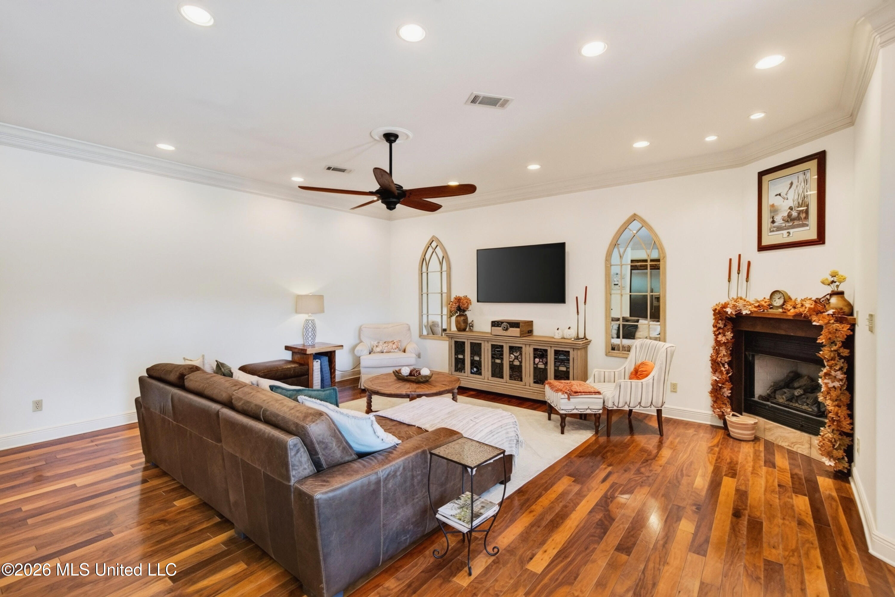 12244 E Pointe Drive Property Photo 20