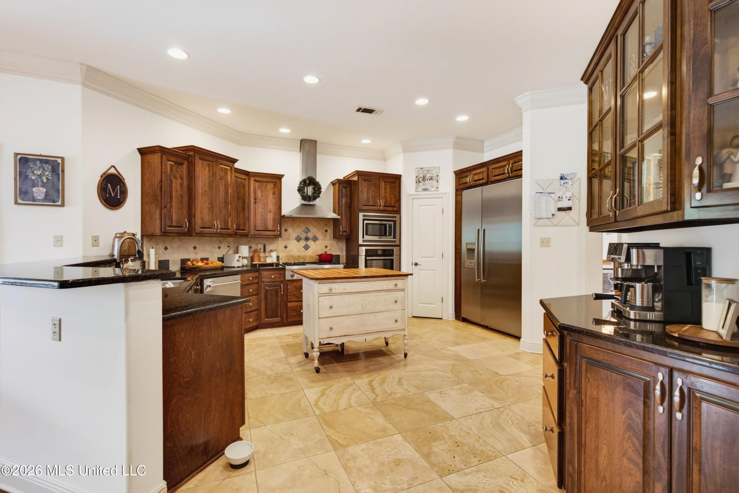 12244 E Pointe Drive Property Photo 24