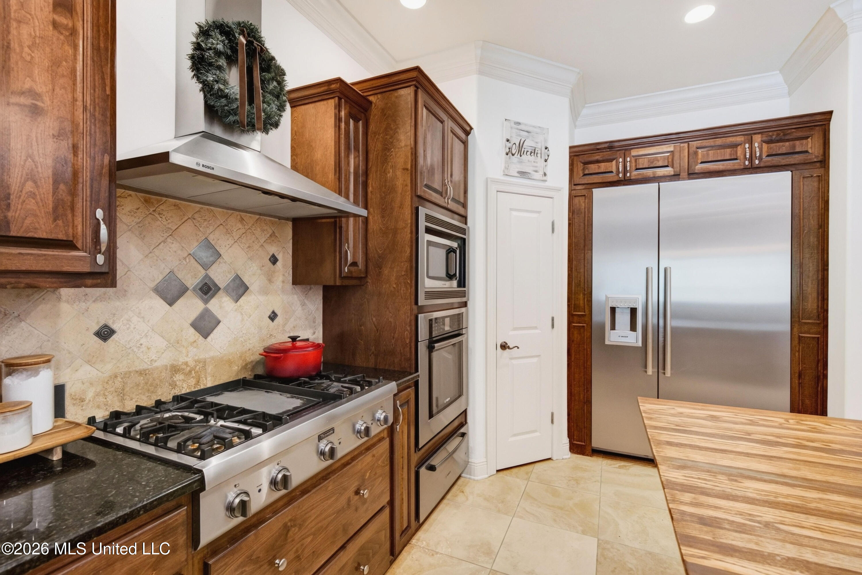 12244 E Pointe Drive Property Photo 28