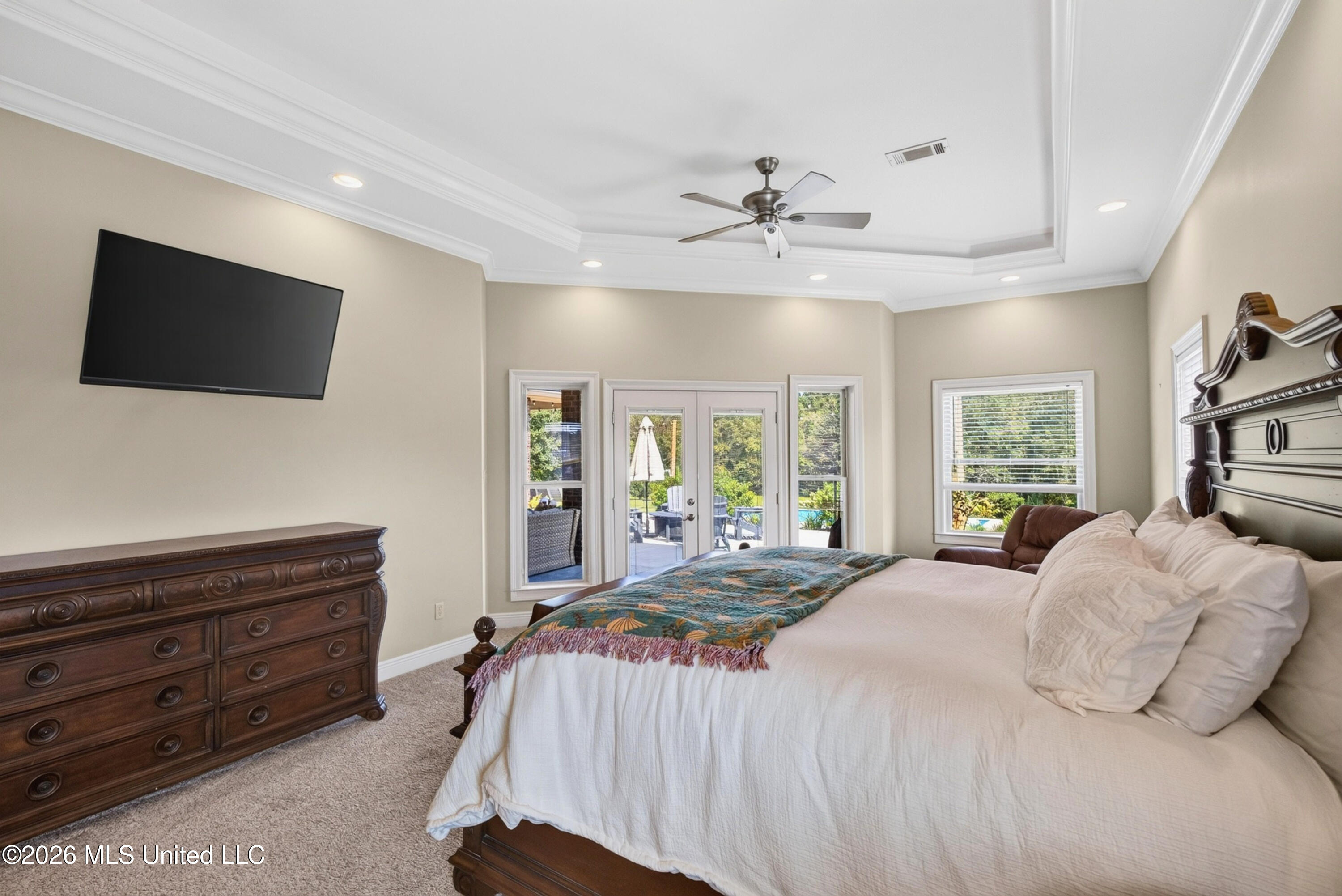 12244 E Pointe Drive Property Photo 35