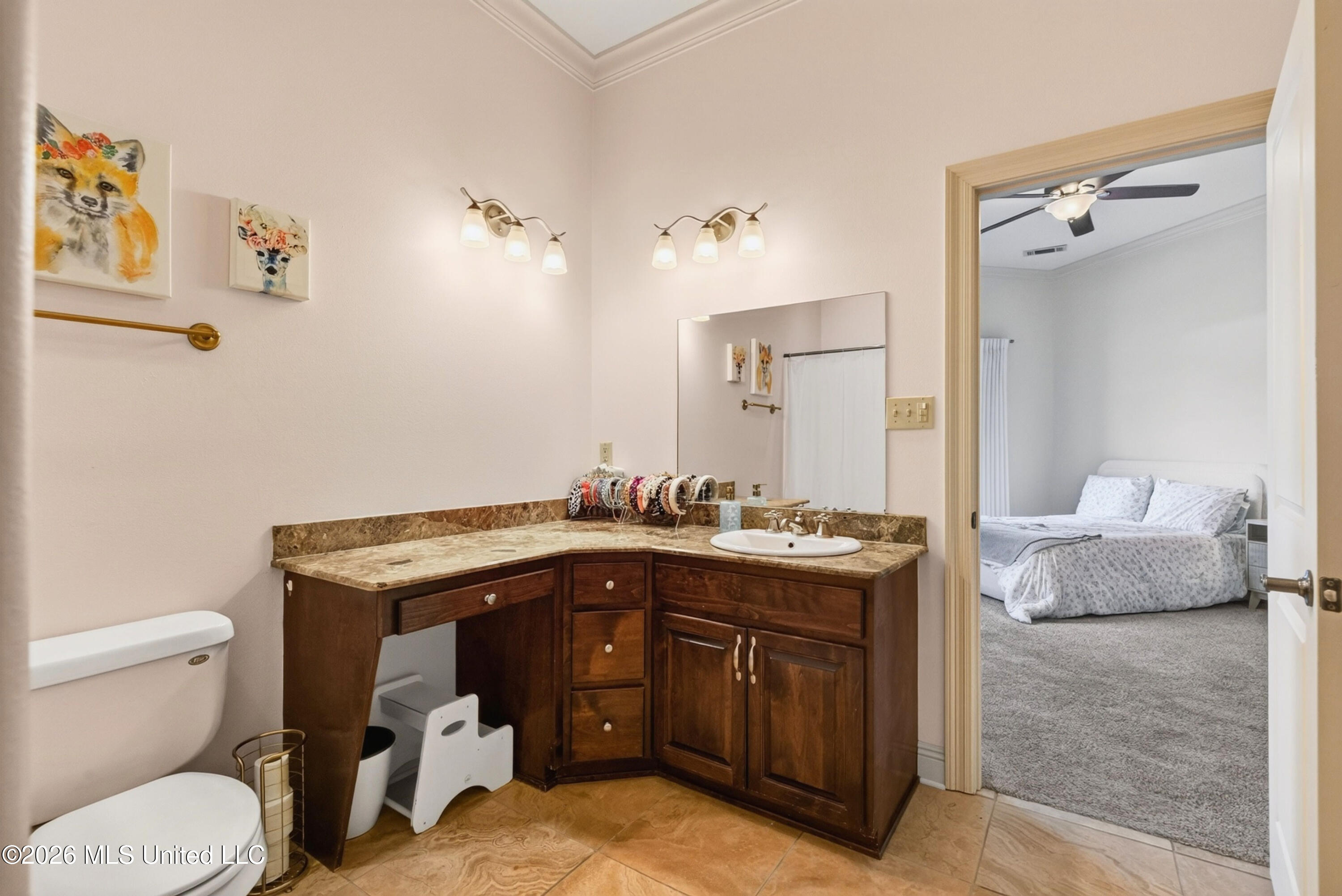 12244 E Pointe Drive Property Photo 47