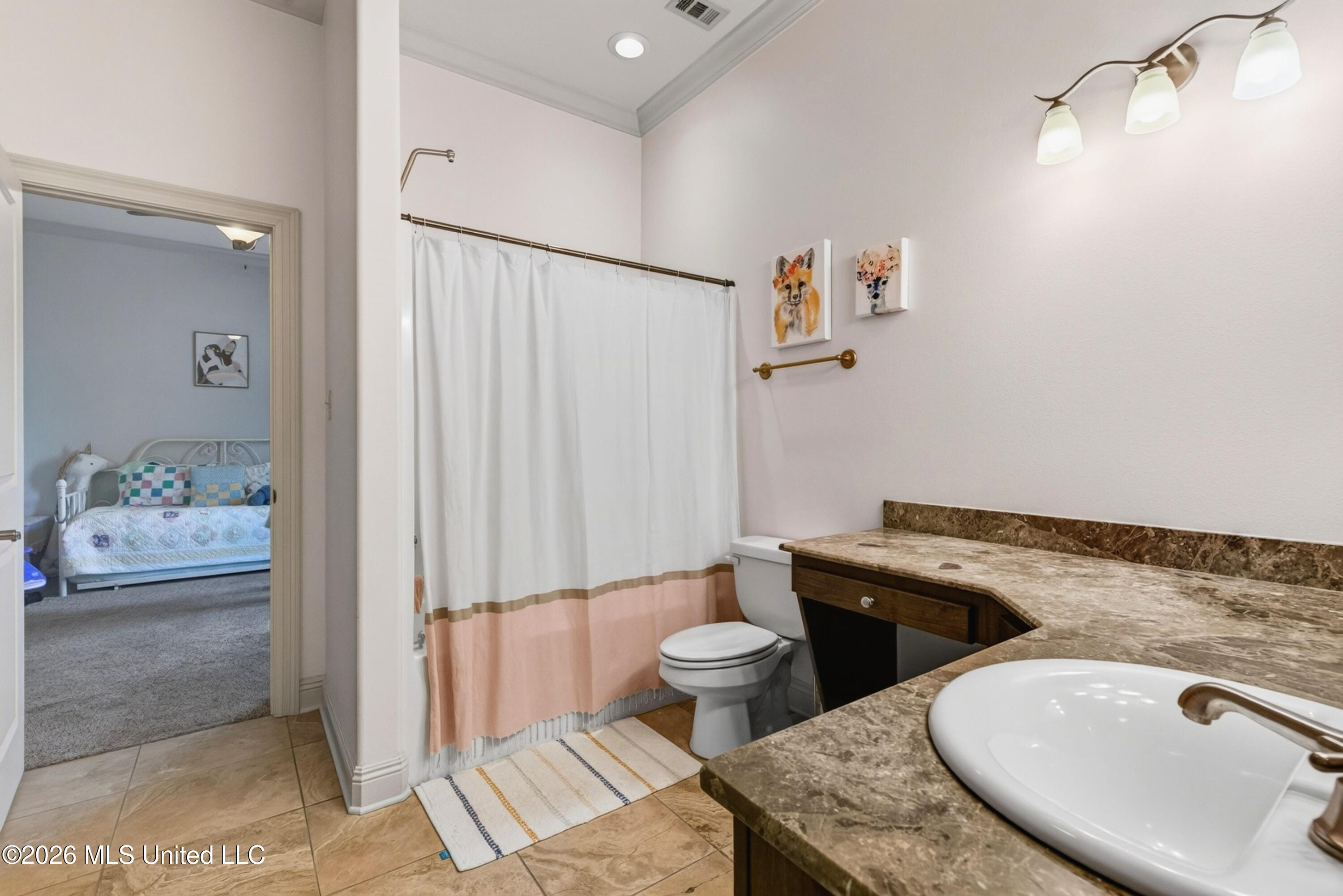 12244 E Pointe Drive Property Photo 48