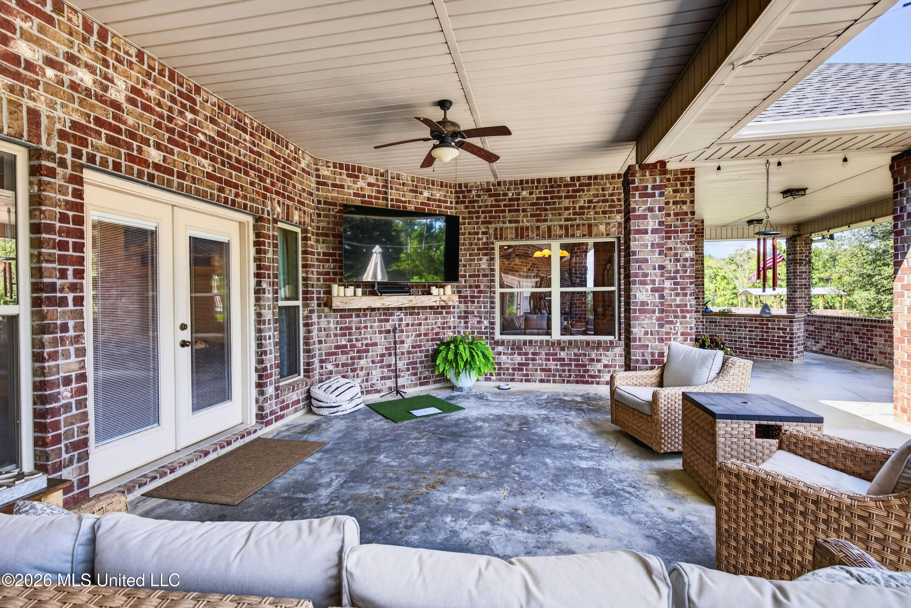 12244 E Pointe Drive Property Photo 68
