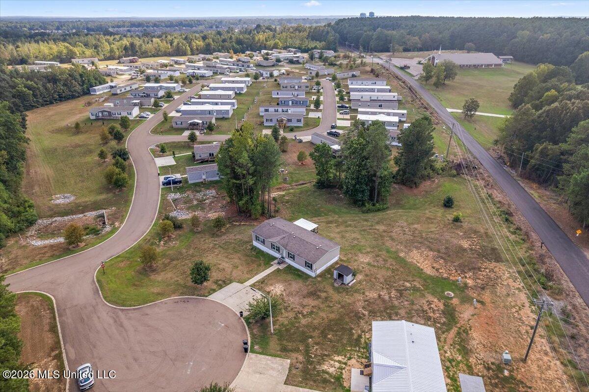 1003 Commodore Court Property Photo 27