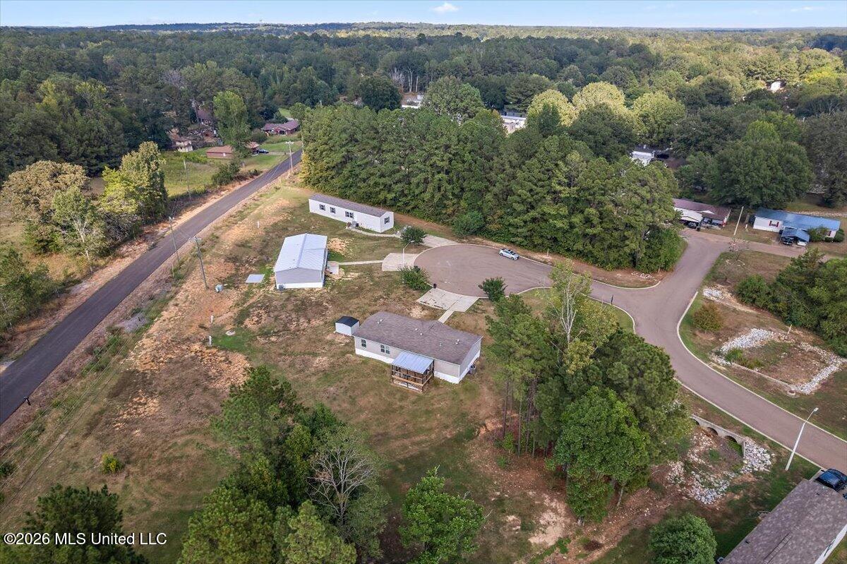 1003 Commodore Court Property Photo 29