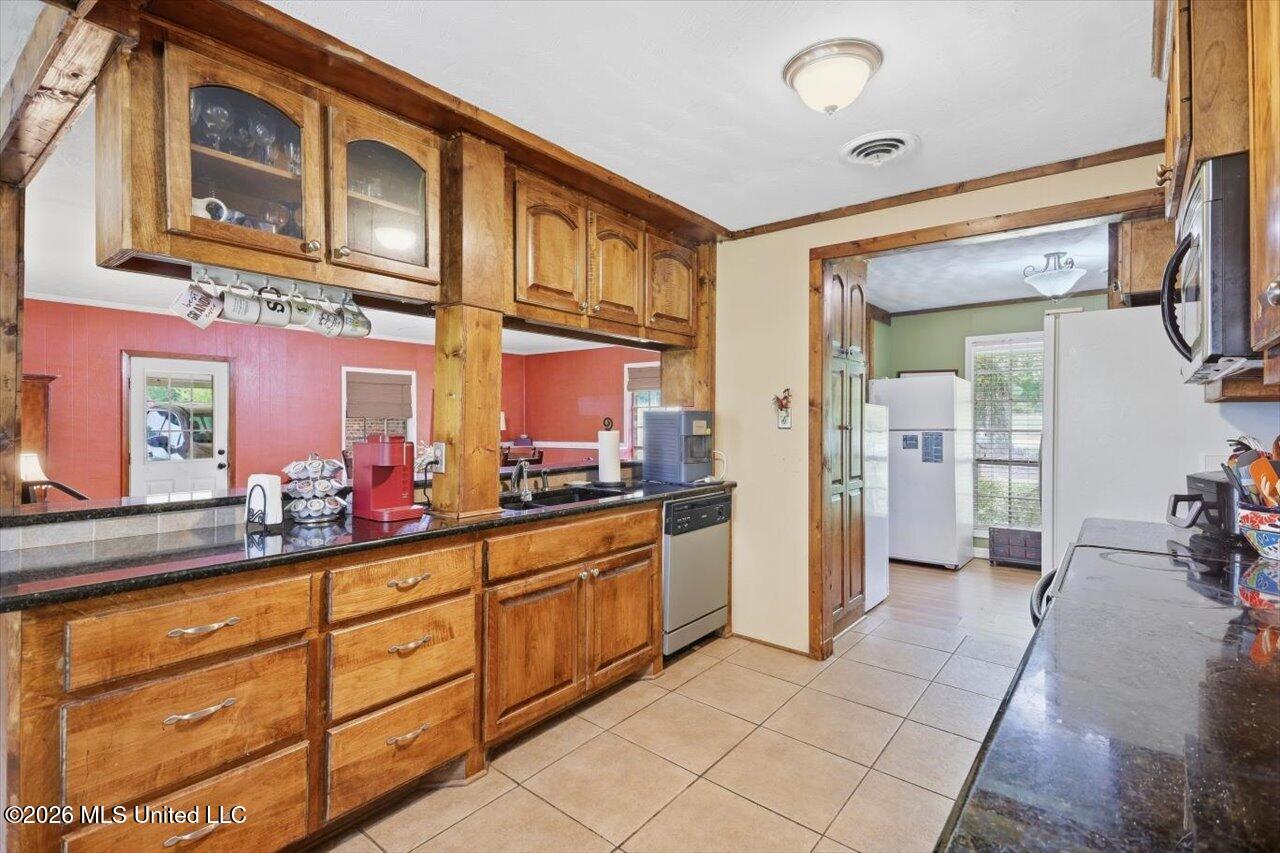 2832 N Mississippi 43 Property Photo 9