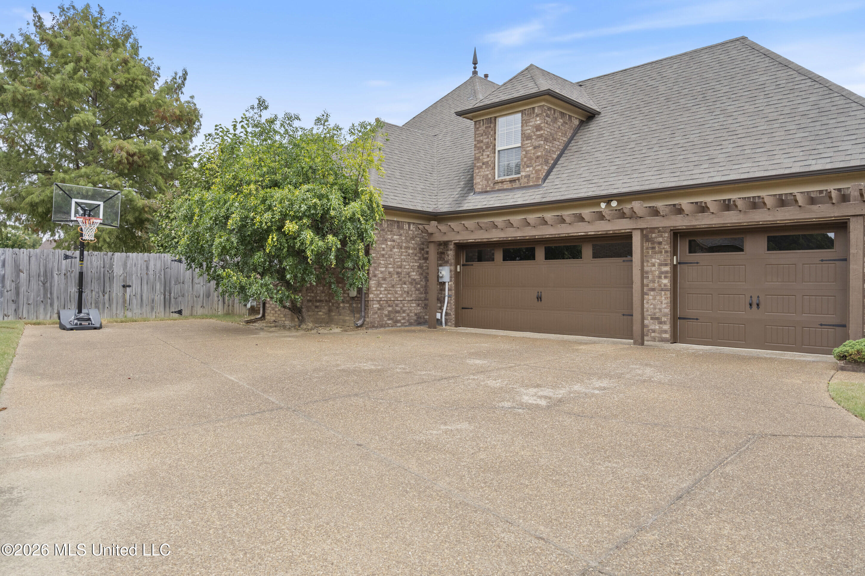 4754 Bowie Lane Property Photo 3
