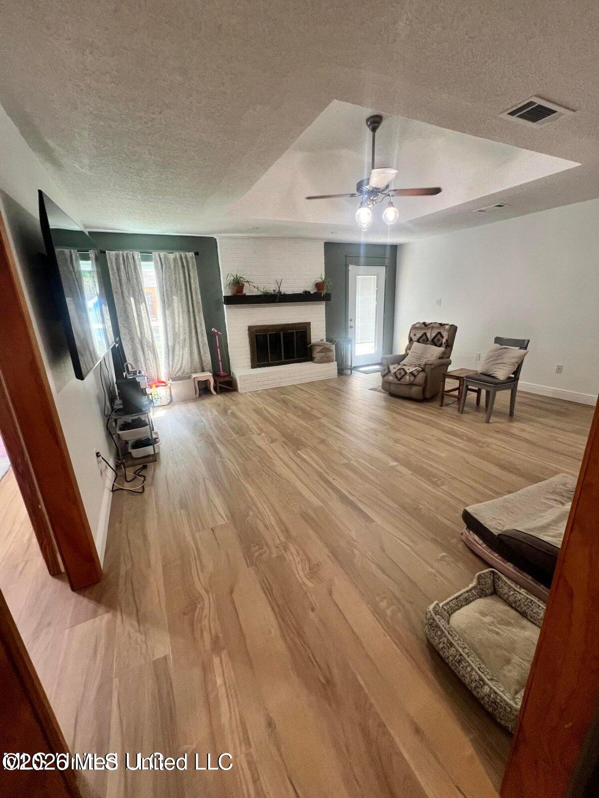 11258 Laura Lane Property Photo 5
