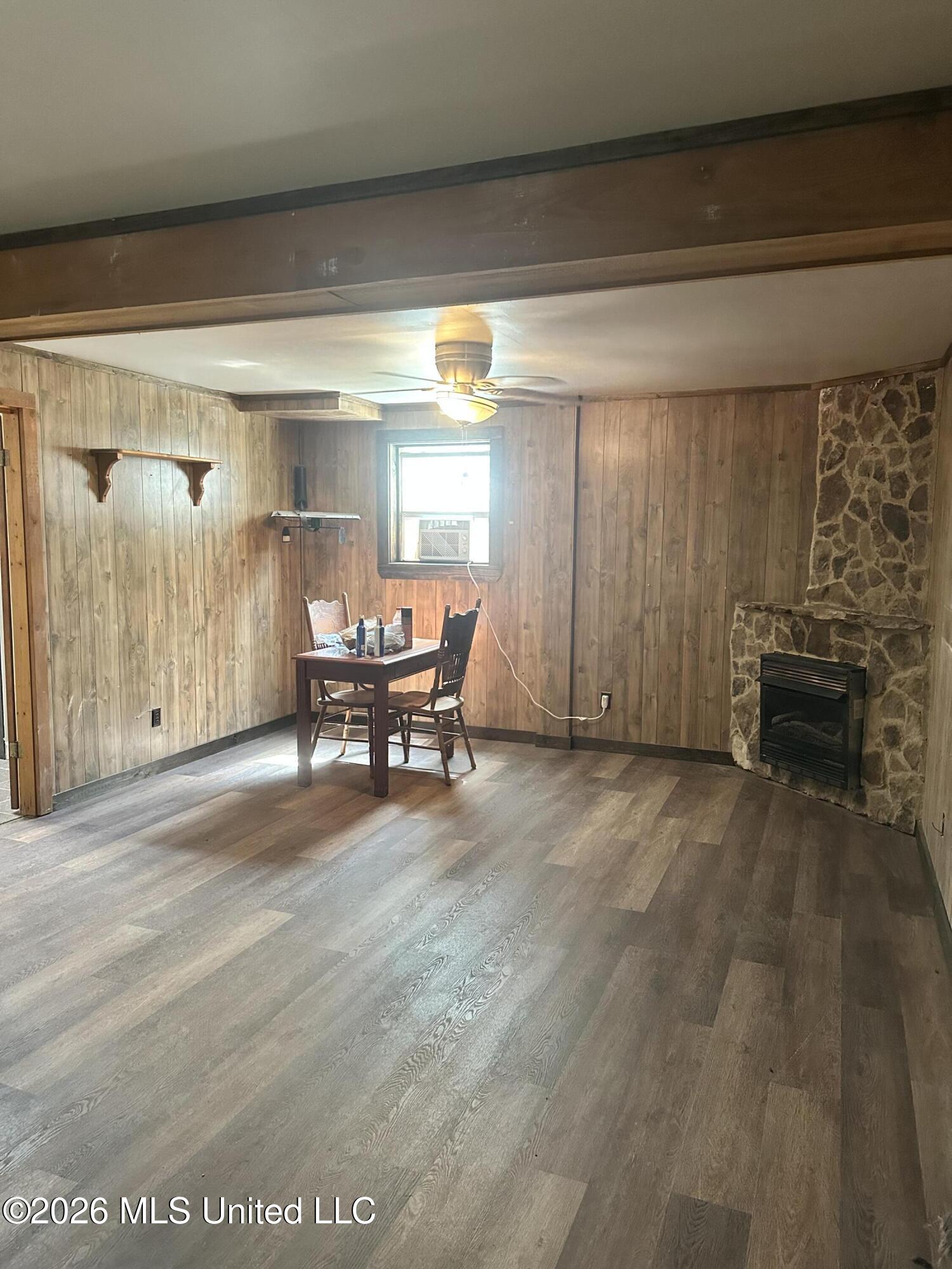 21221 Ms-330 Property Photo 3