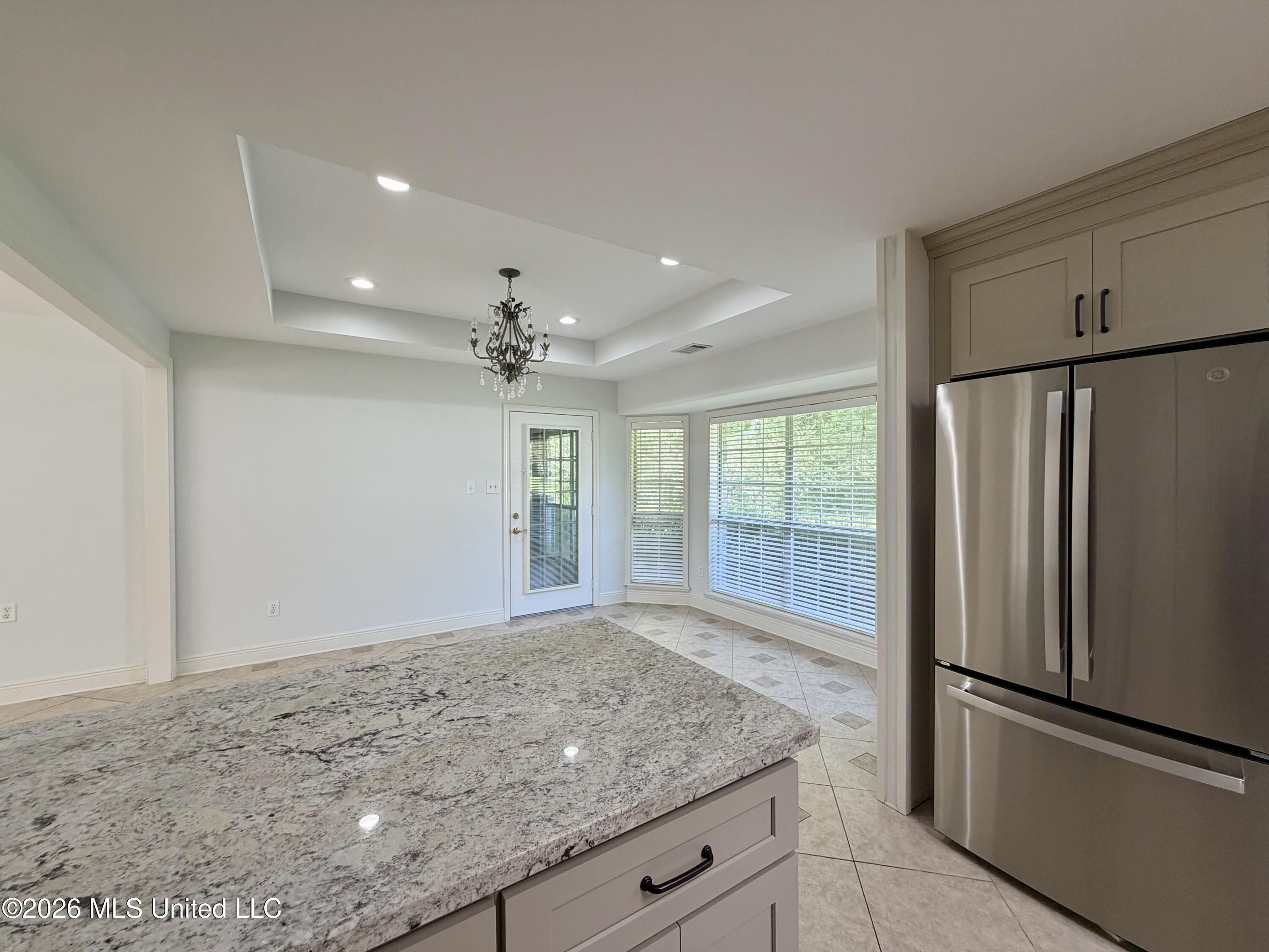 39 Oak Allee Drive Property Photo 10