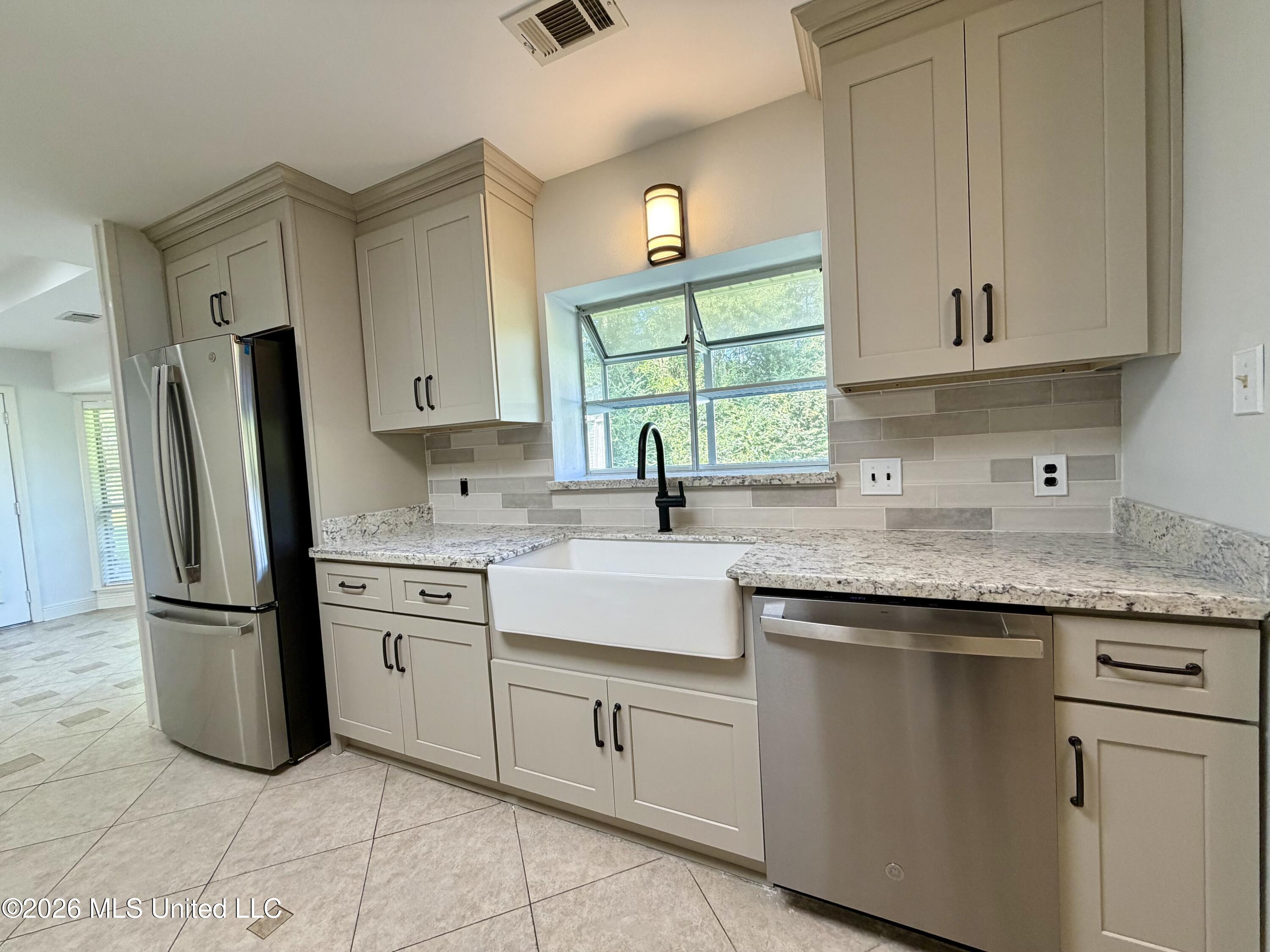39 Oak Allee Drive Property Photo 12