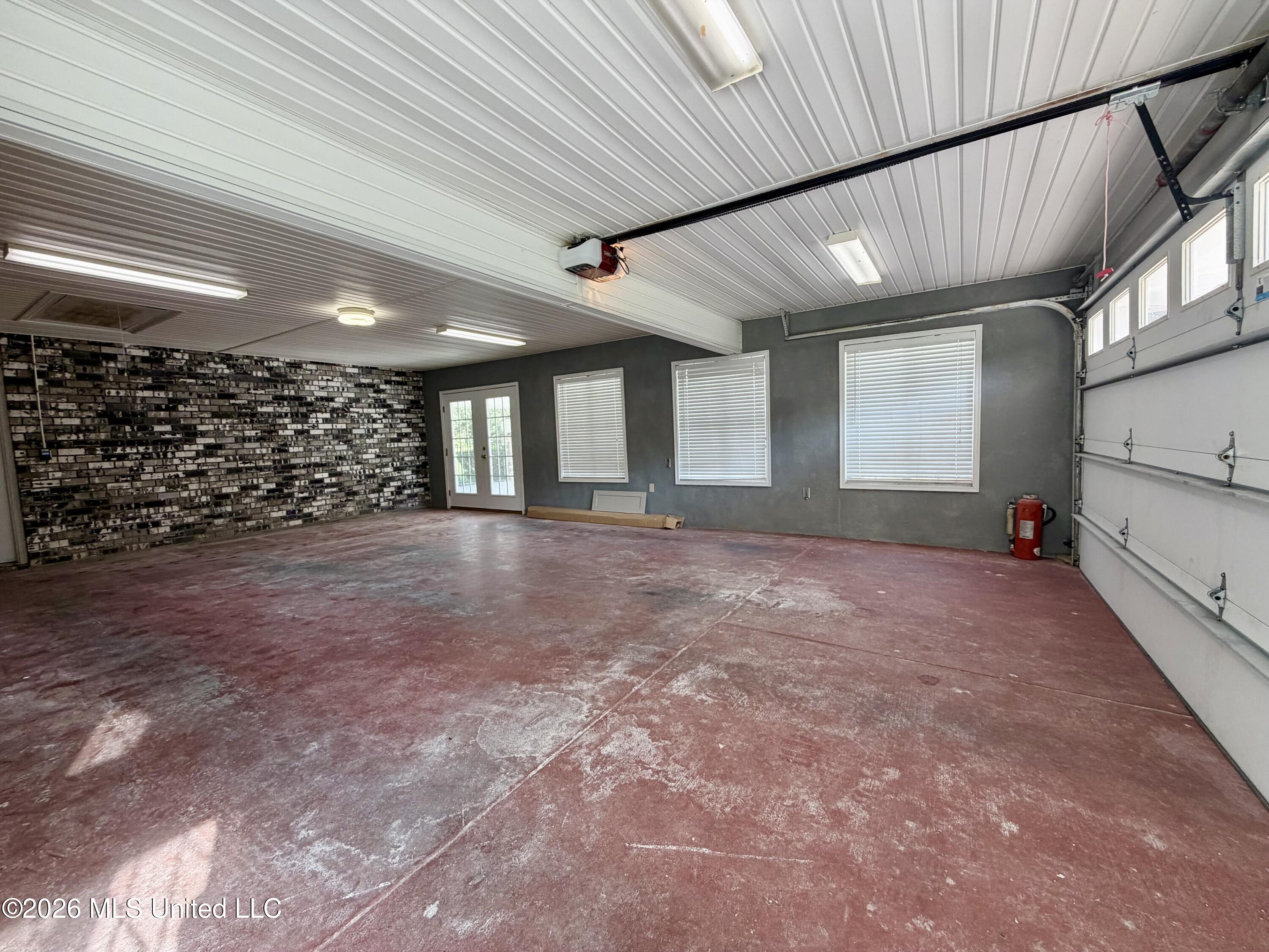 39 Oak Allee Drive Property Photo 27