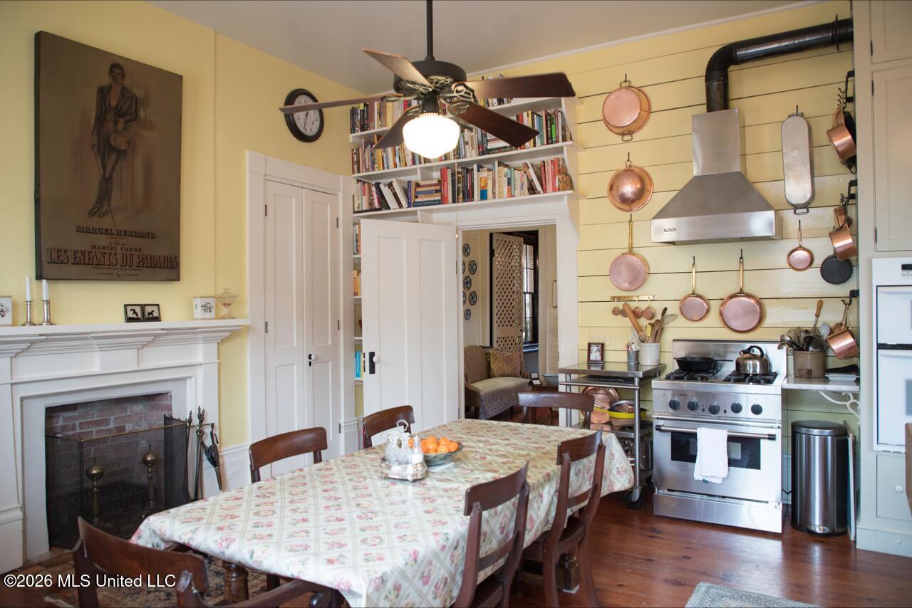 138 E Fulton Street Property Photo 19