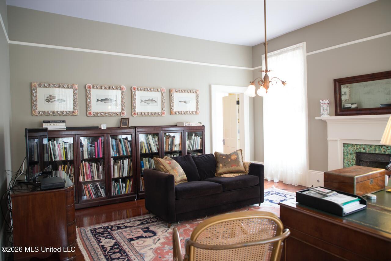 138 E Fulton Street Property Photo 39