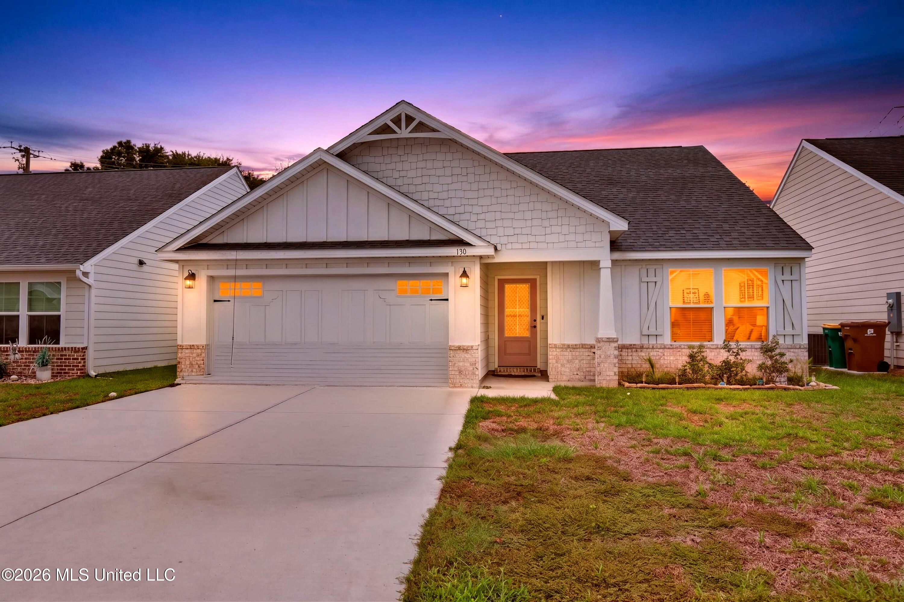 130 Pointe Breeze Way Property Photo 1