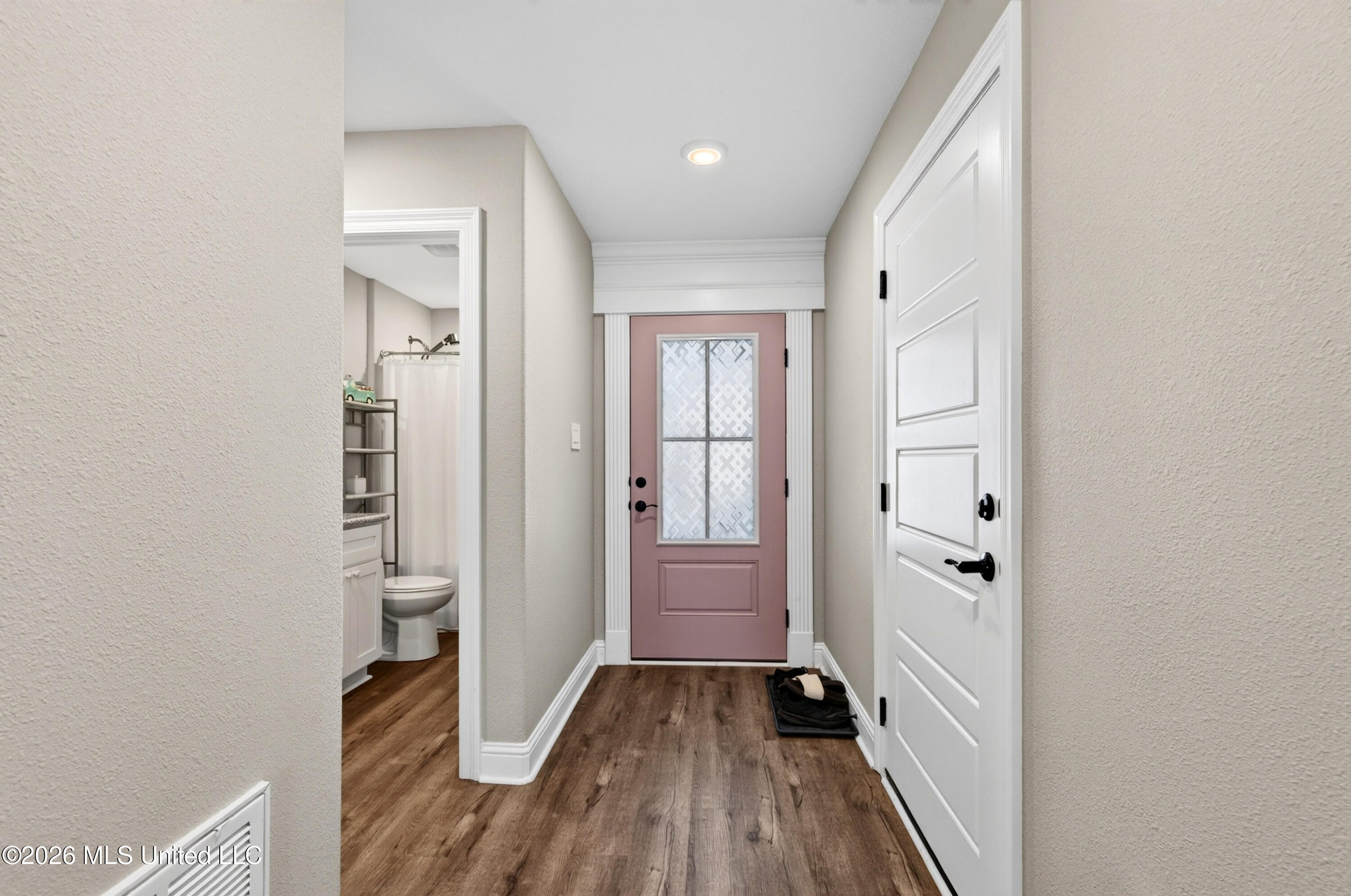 130 Pointe Breeze Way Property Photo 4